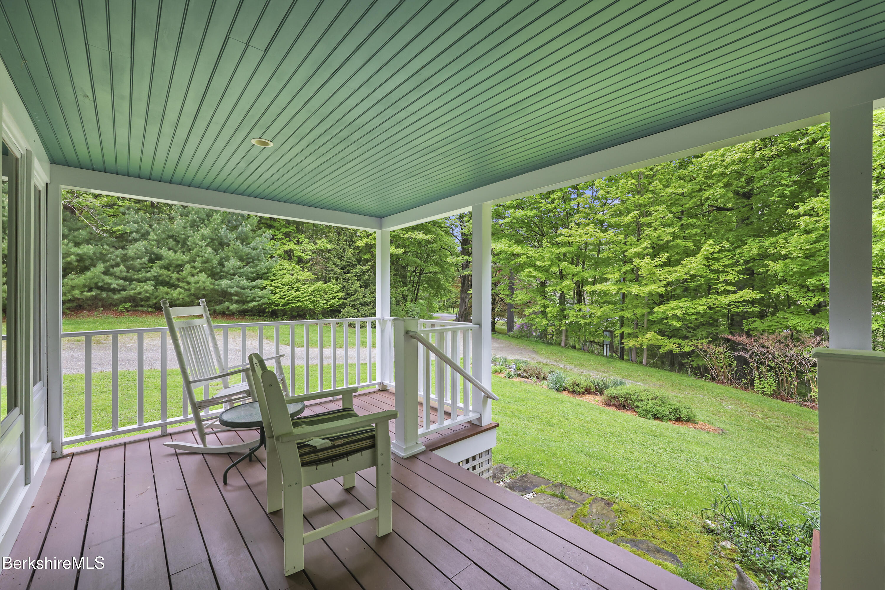 9 Prospect Lake Rd