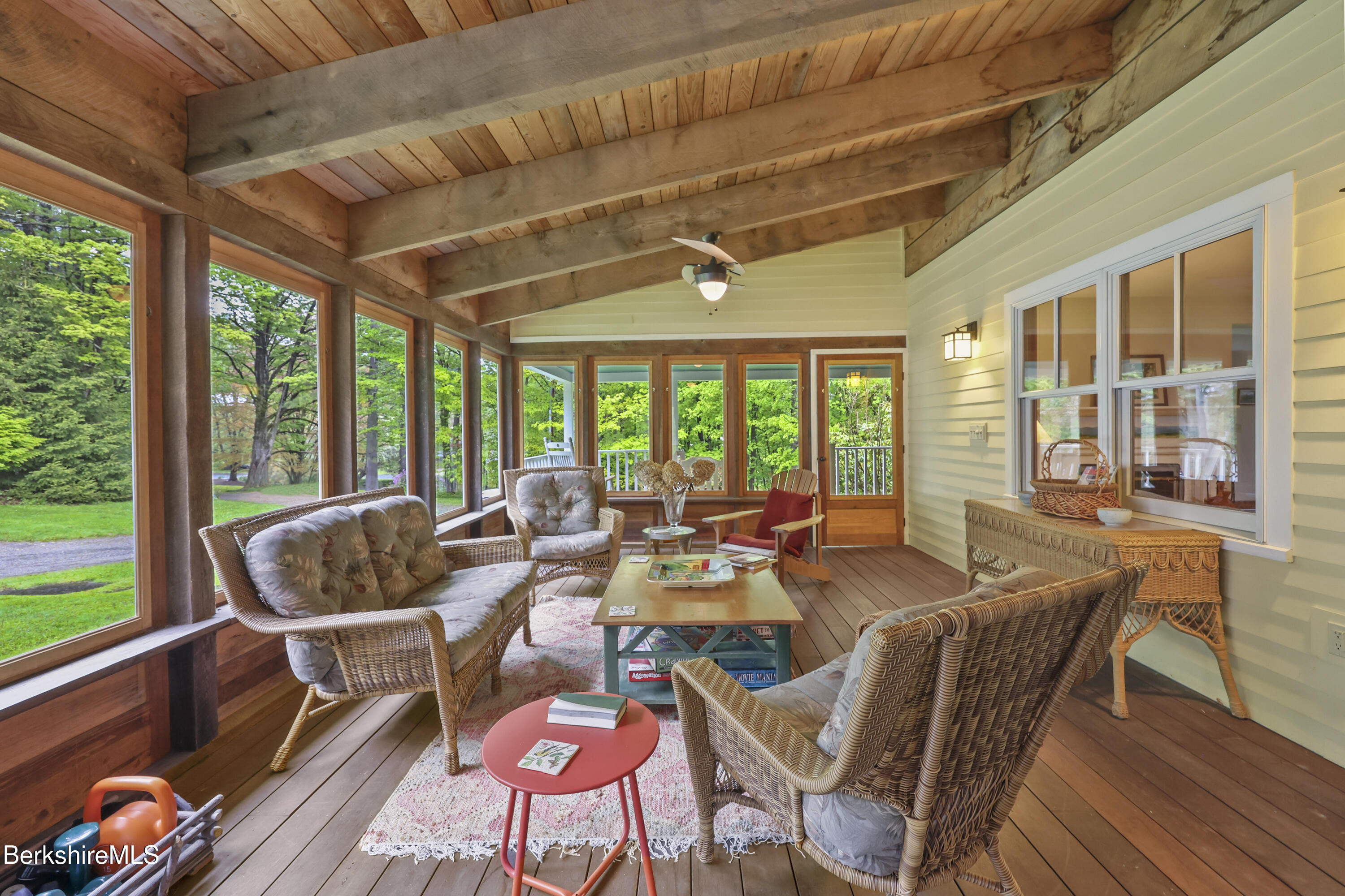 9 Prospect Lake Rd
