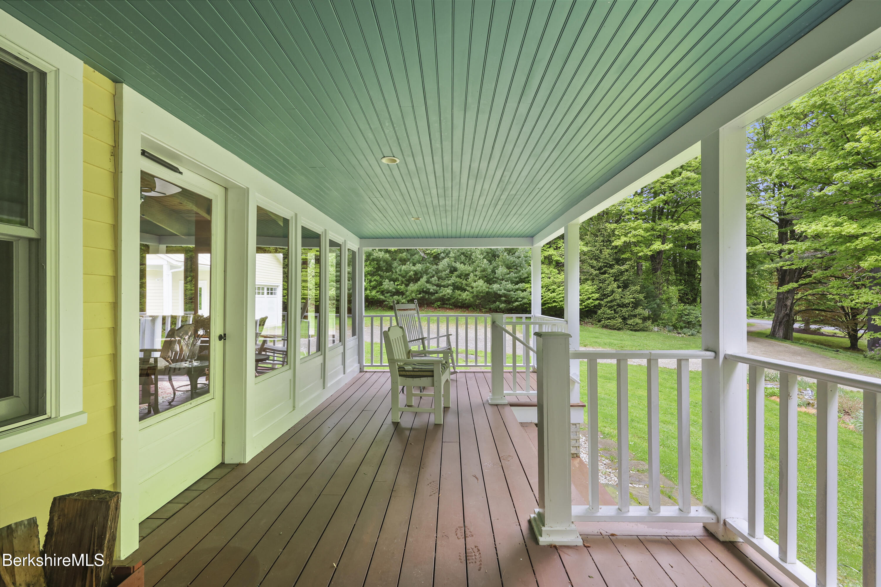 9 Prospect Lake Rd