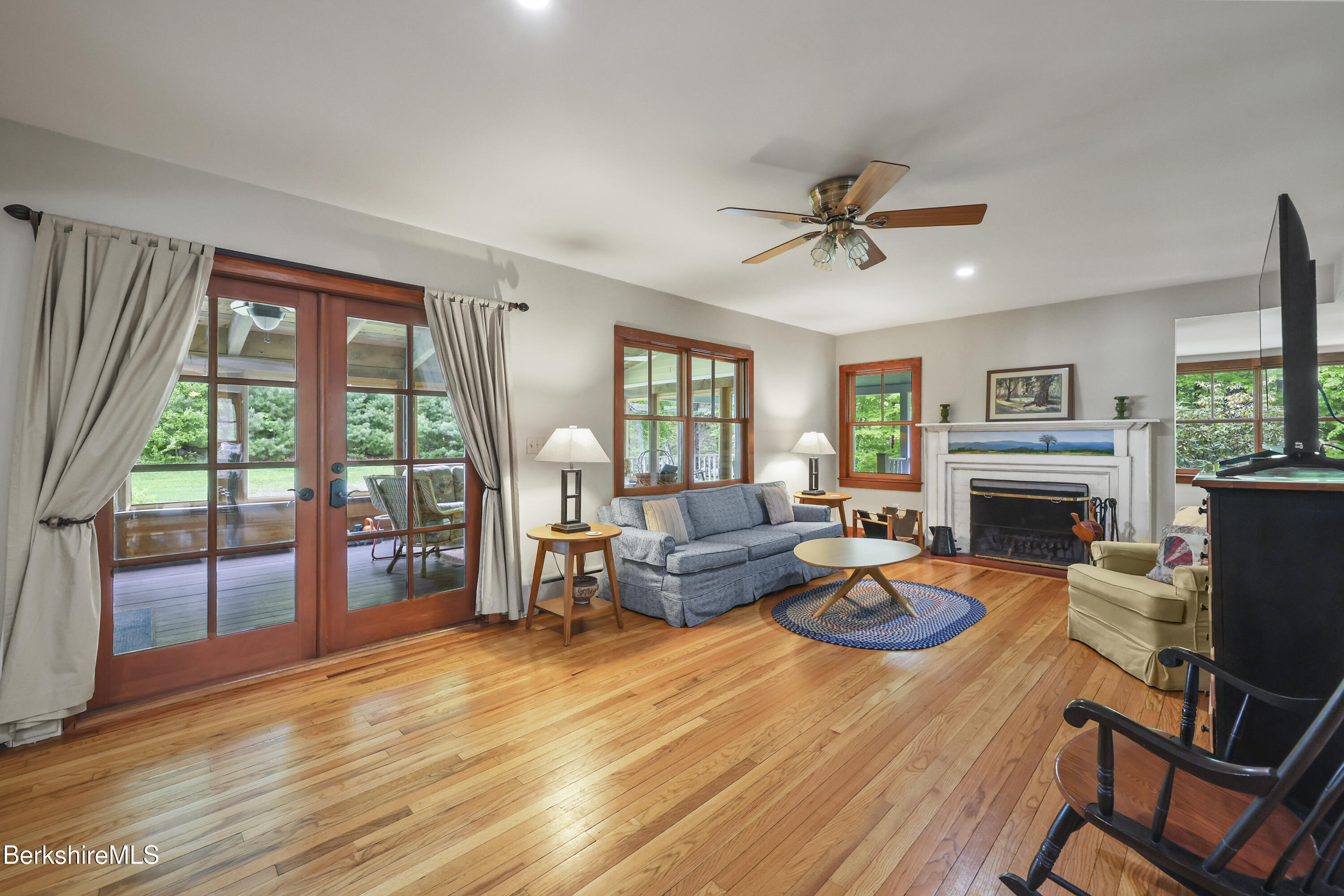 9 Prospect Lake Rd