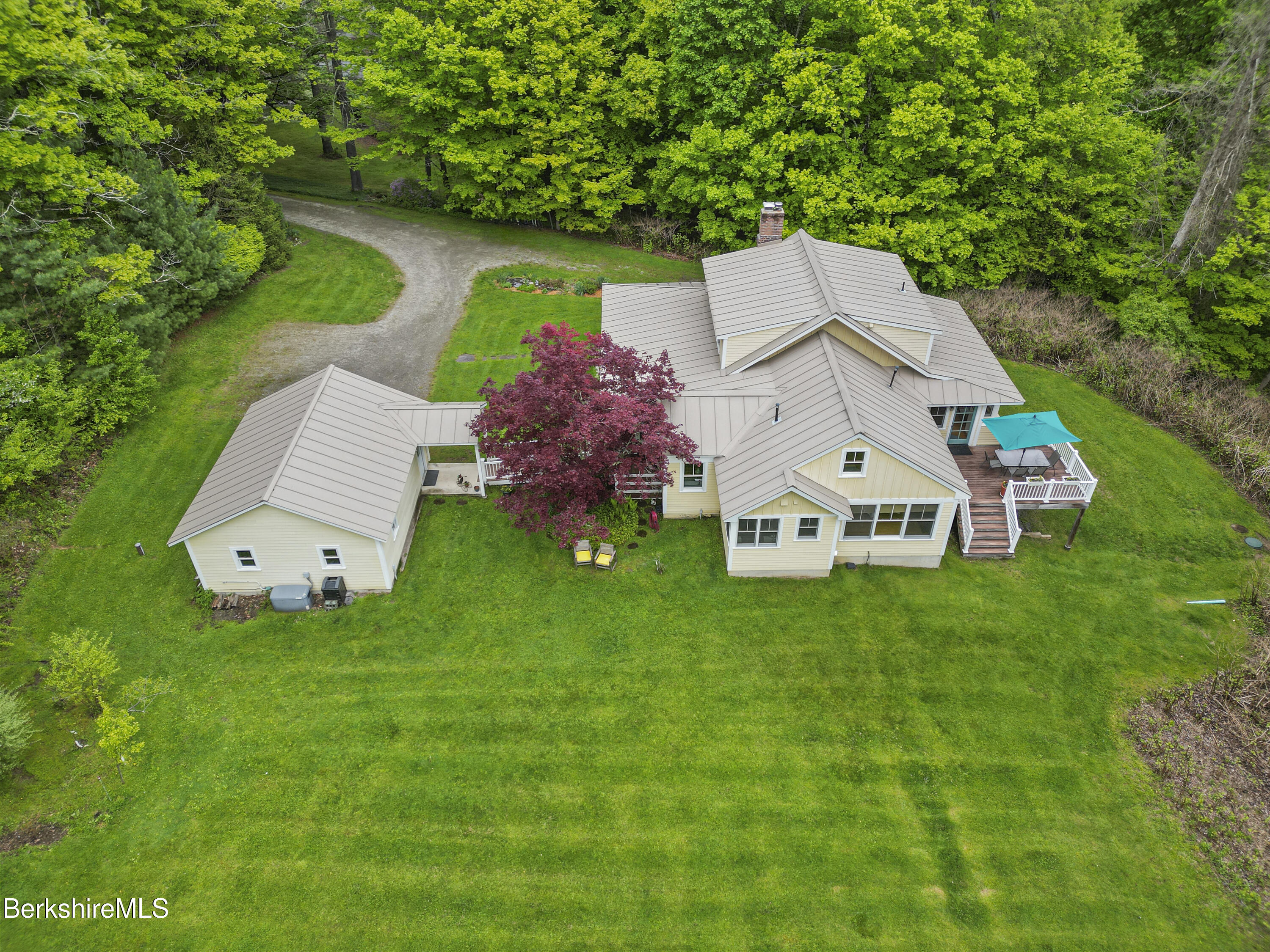 9 Prospect Lake Rd