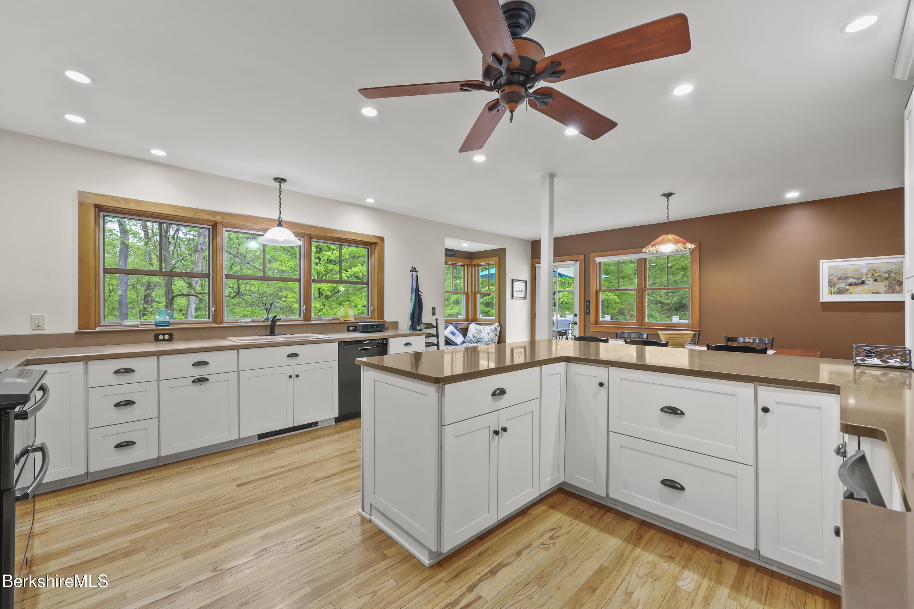 9 Prospect Lake Rd