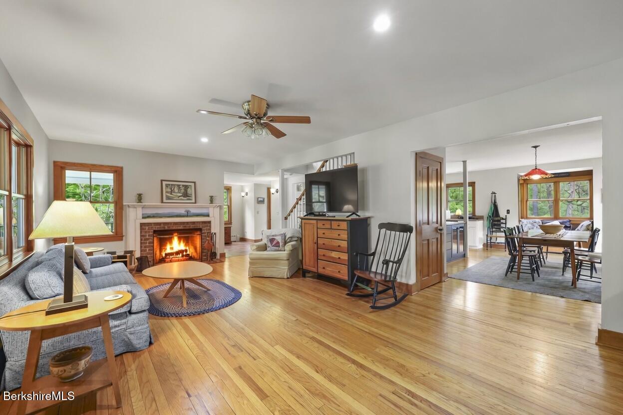 9 Prospect Lake Rd