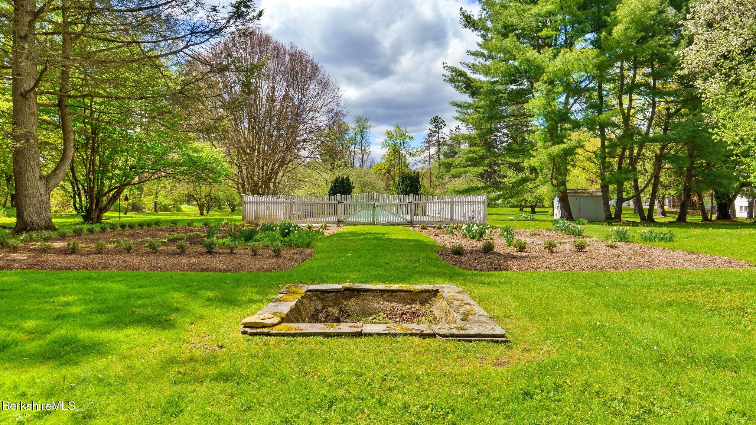 1779 Canaan Southfield Rd