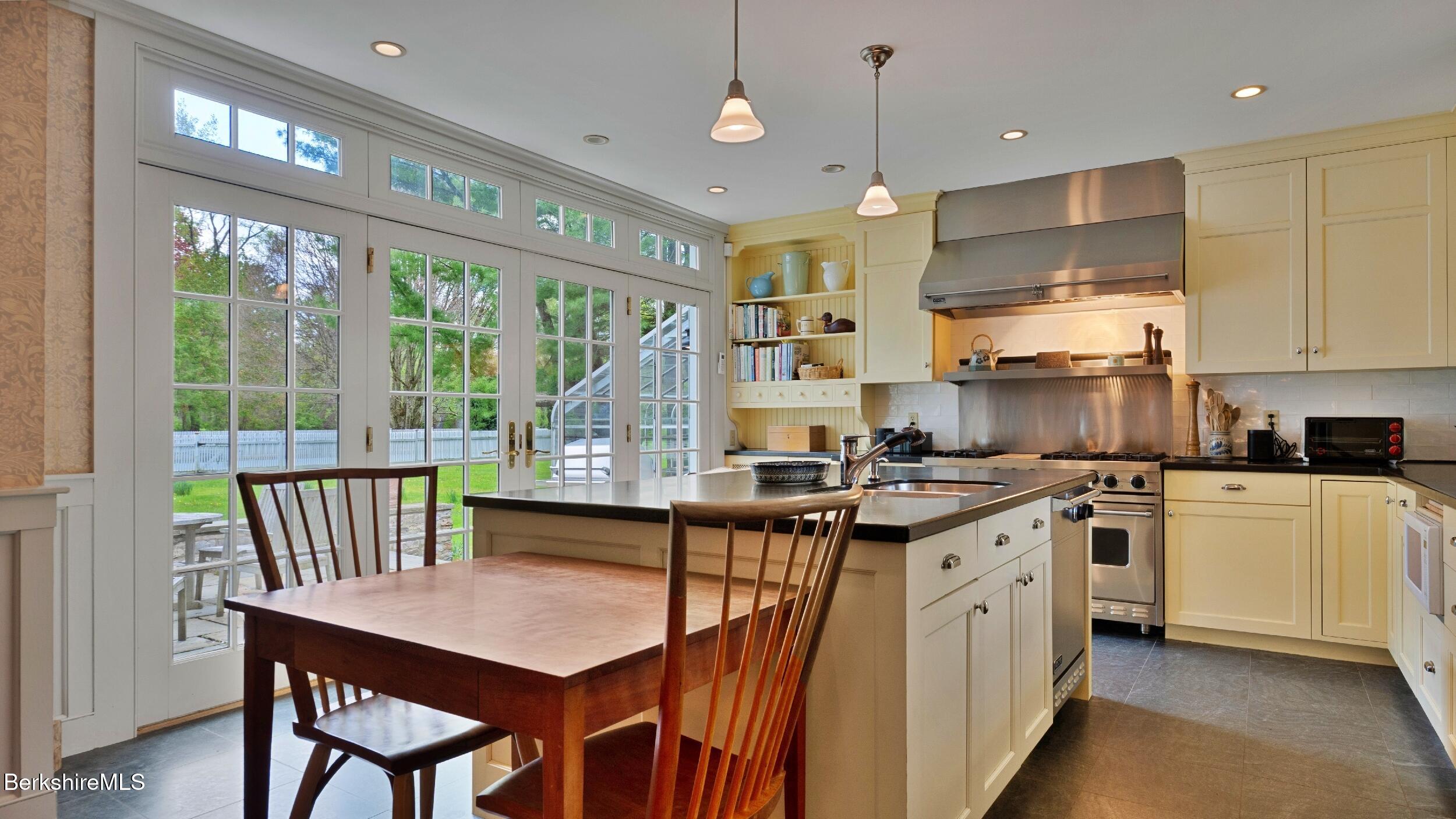 1779 Canaan Southfield Rd