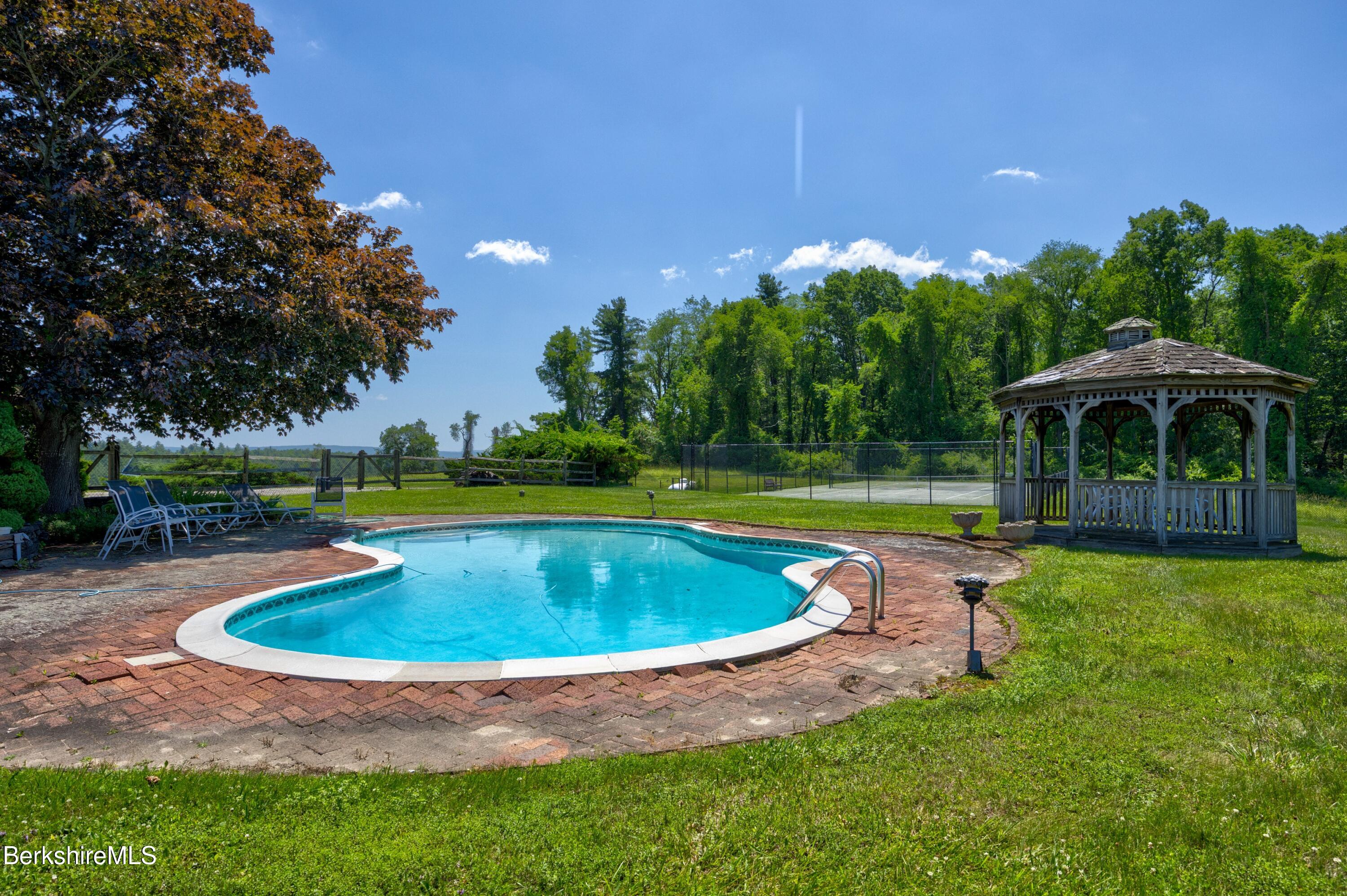 84B Undermountain Rd
