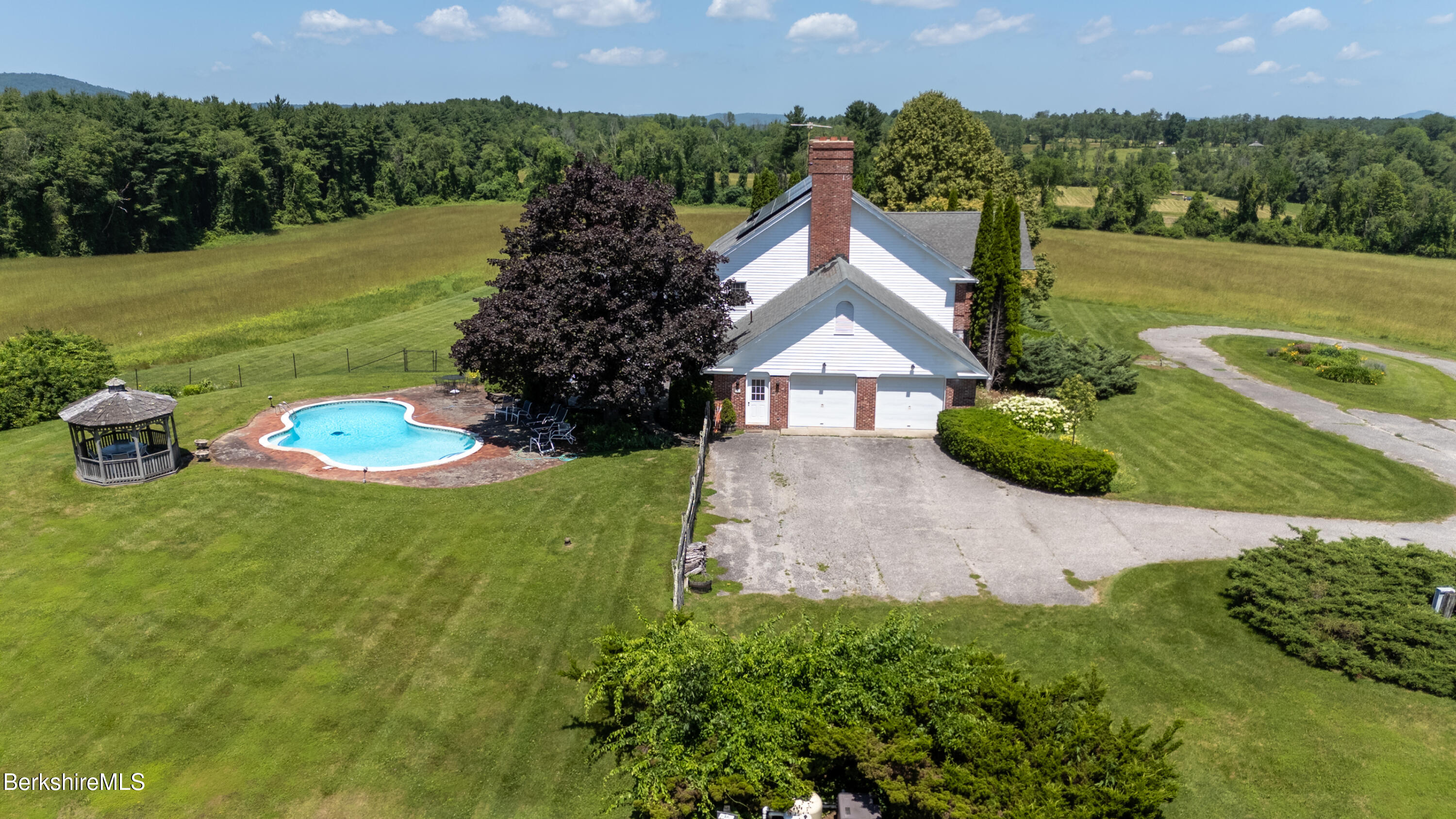 84B Undermountain Rd