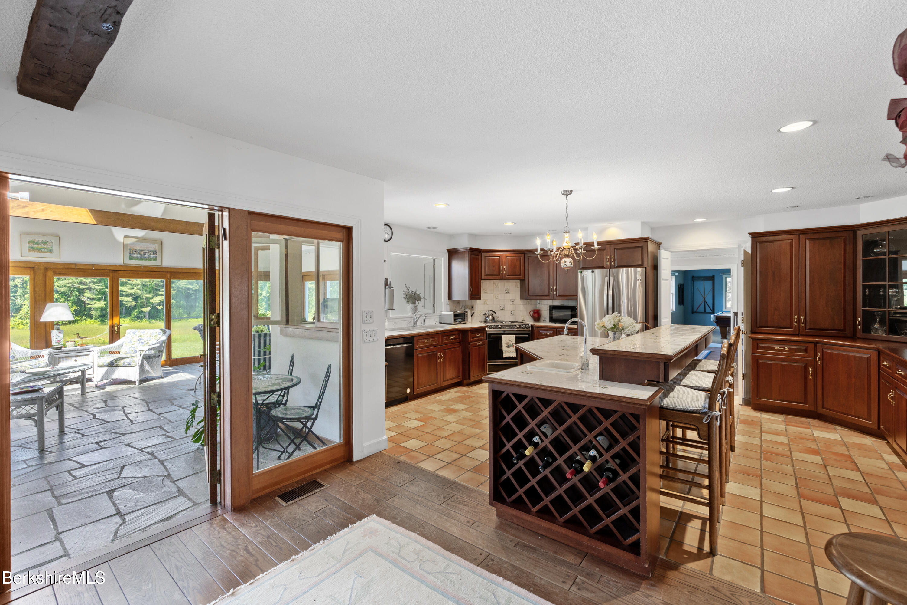 84B Undermountain Rd