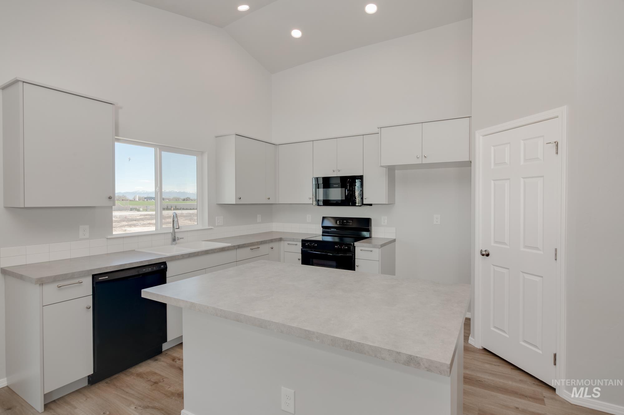 7464 E Marble Springs Dr