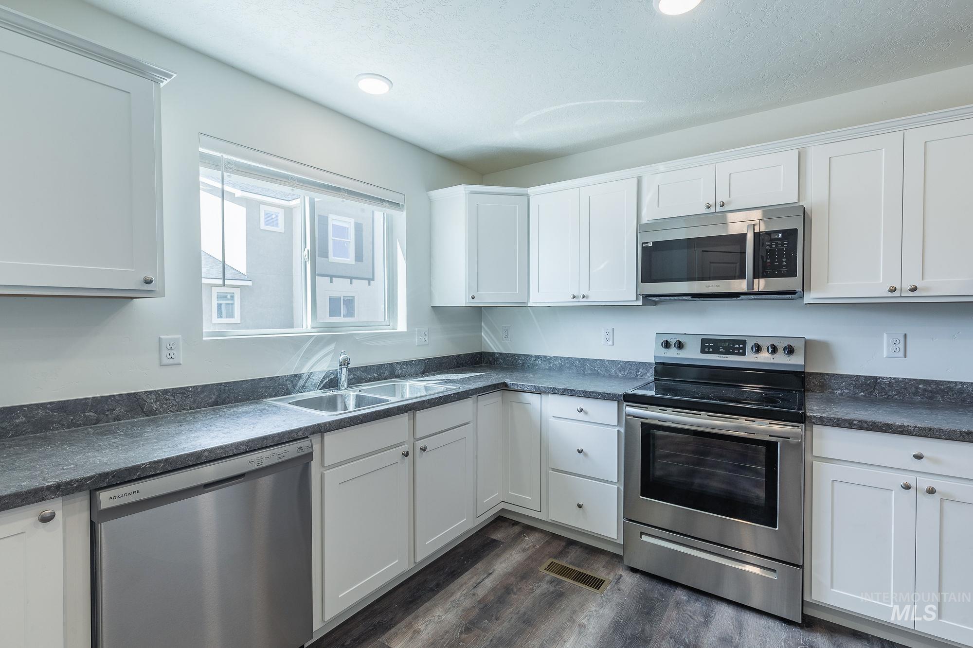 16864 N Moss Beach Ln.