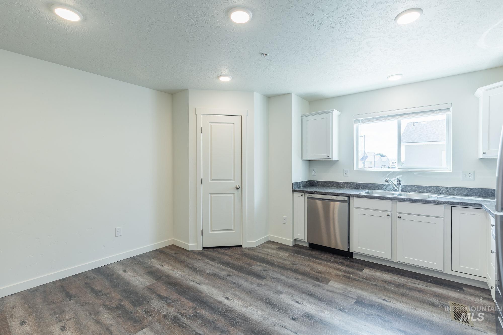 16864 N Moss Beach Ln.