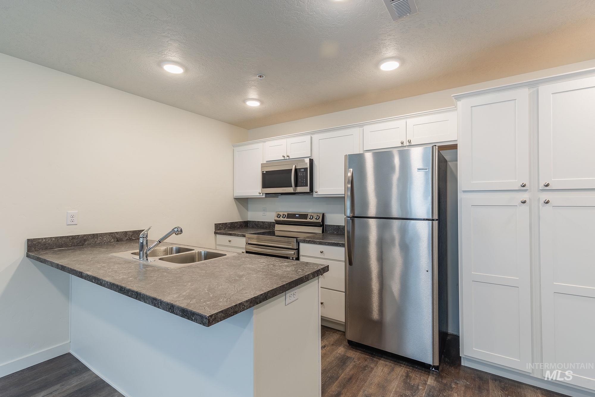 16864 N Moss Beach Ln.