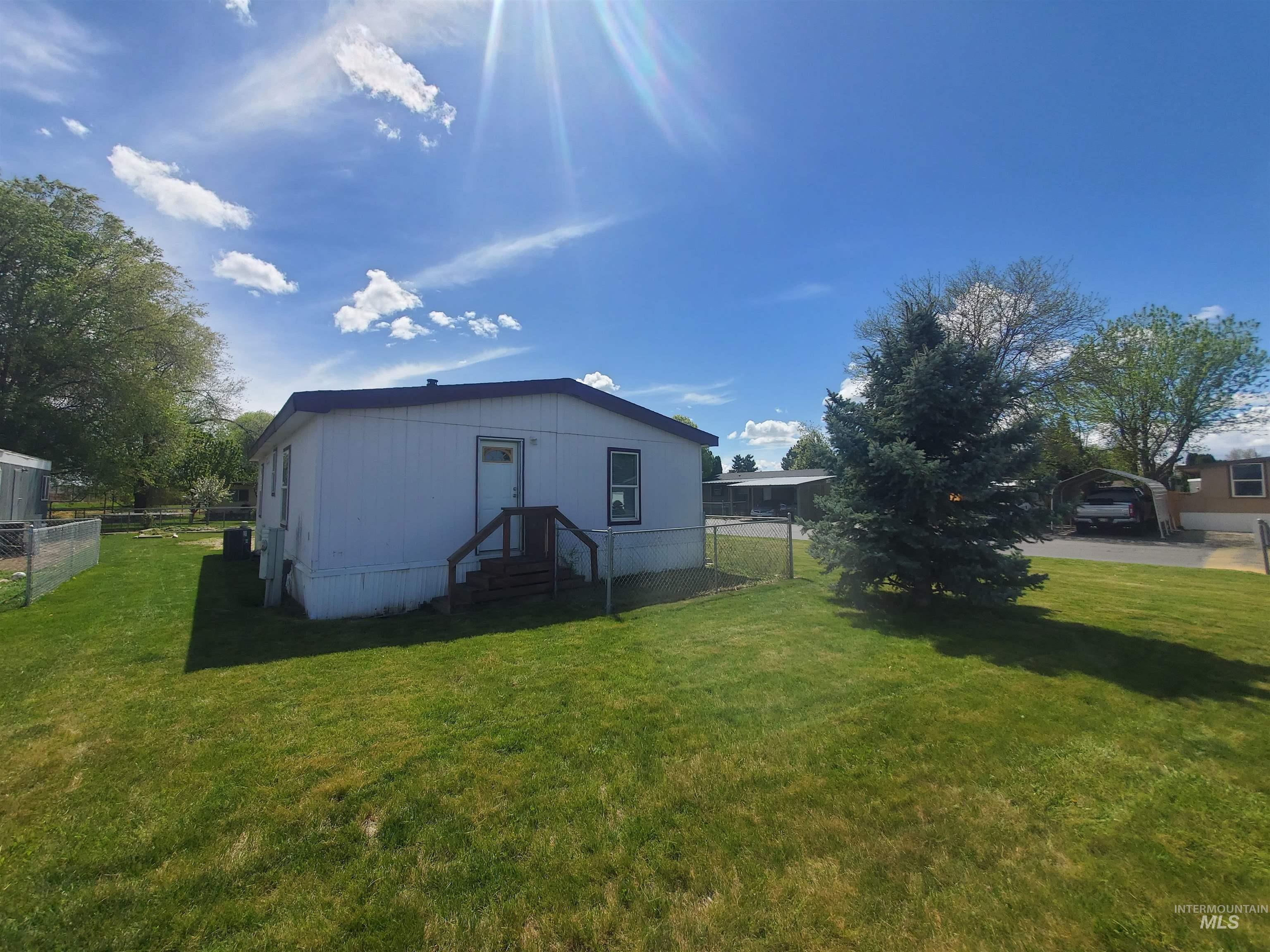 5015 E Ustick Rd # 98