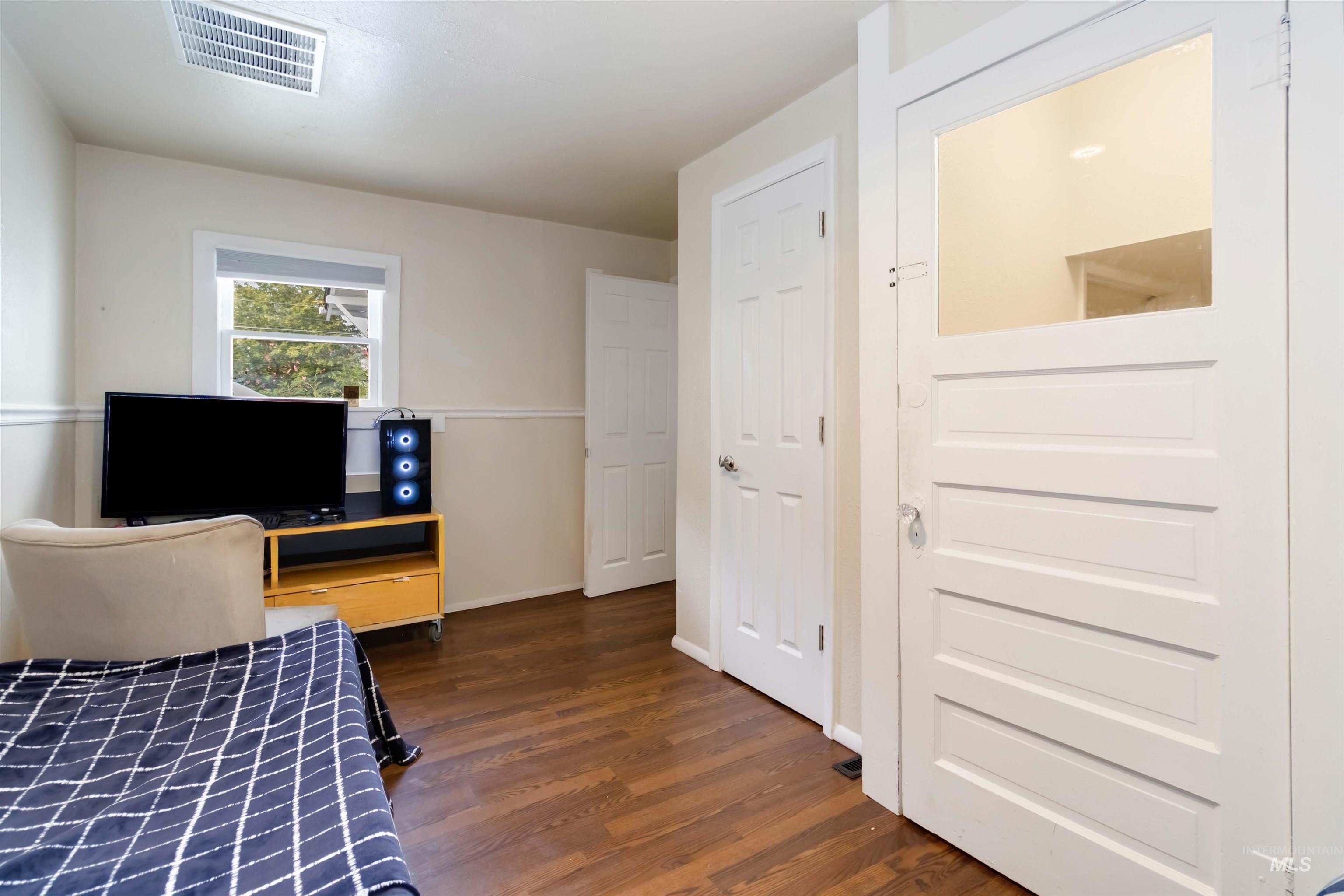 108 Morrison