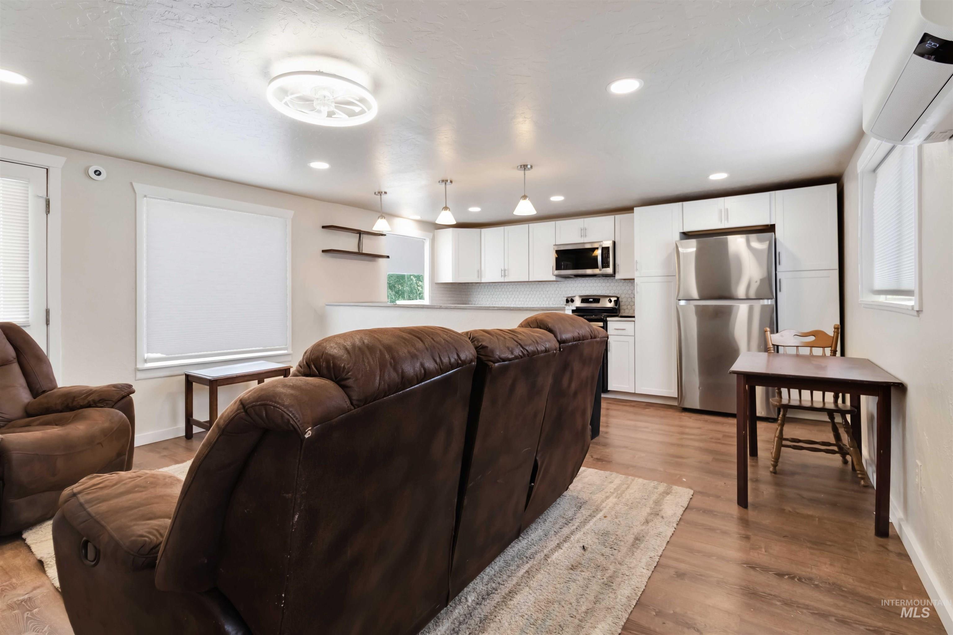 108 Morrison