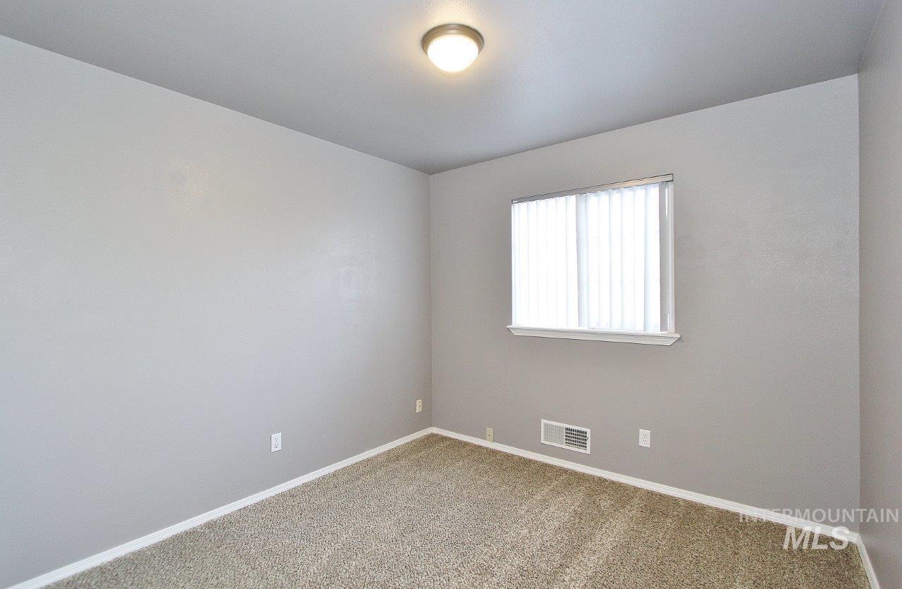 16928 N Chelford Loop