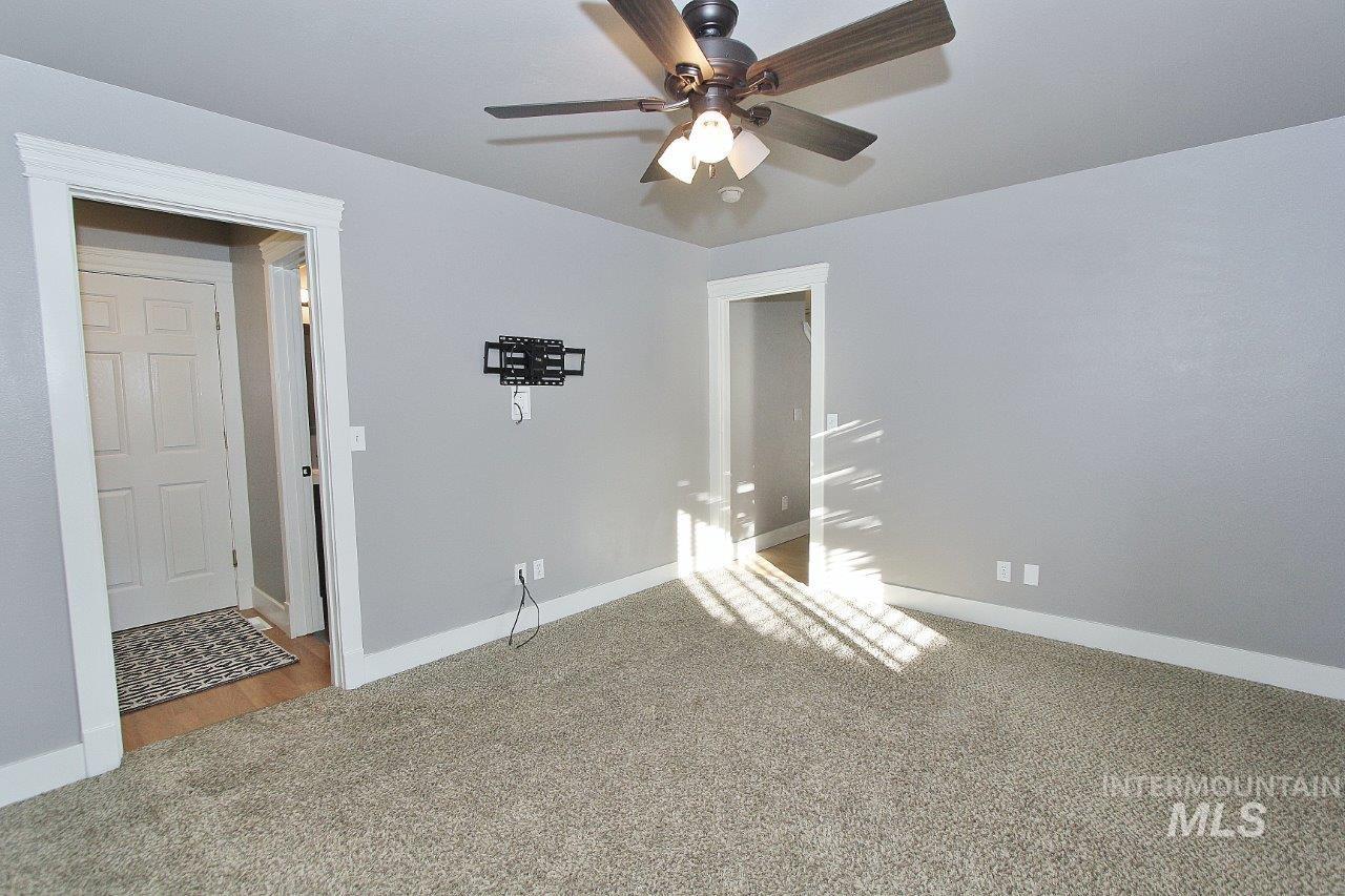 16928 N Chelford Loop