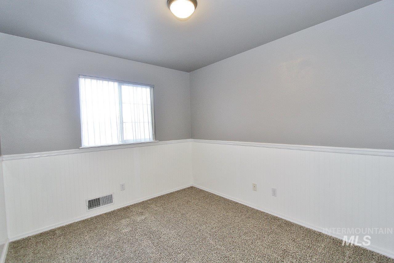 16928 N Chelford Loop