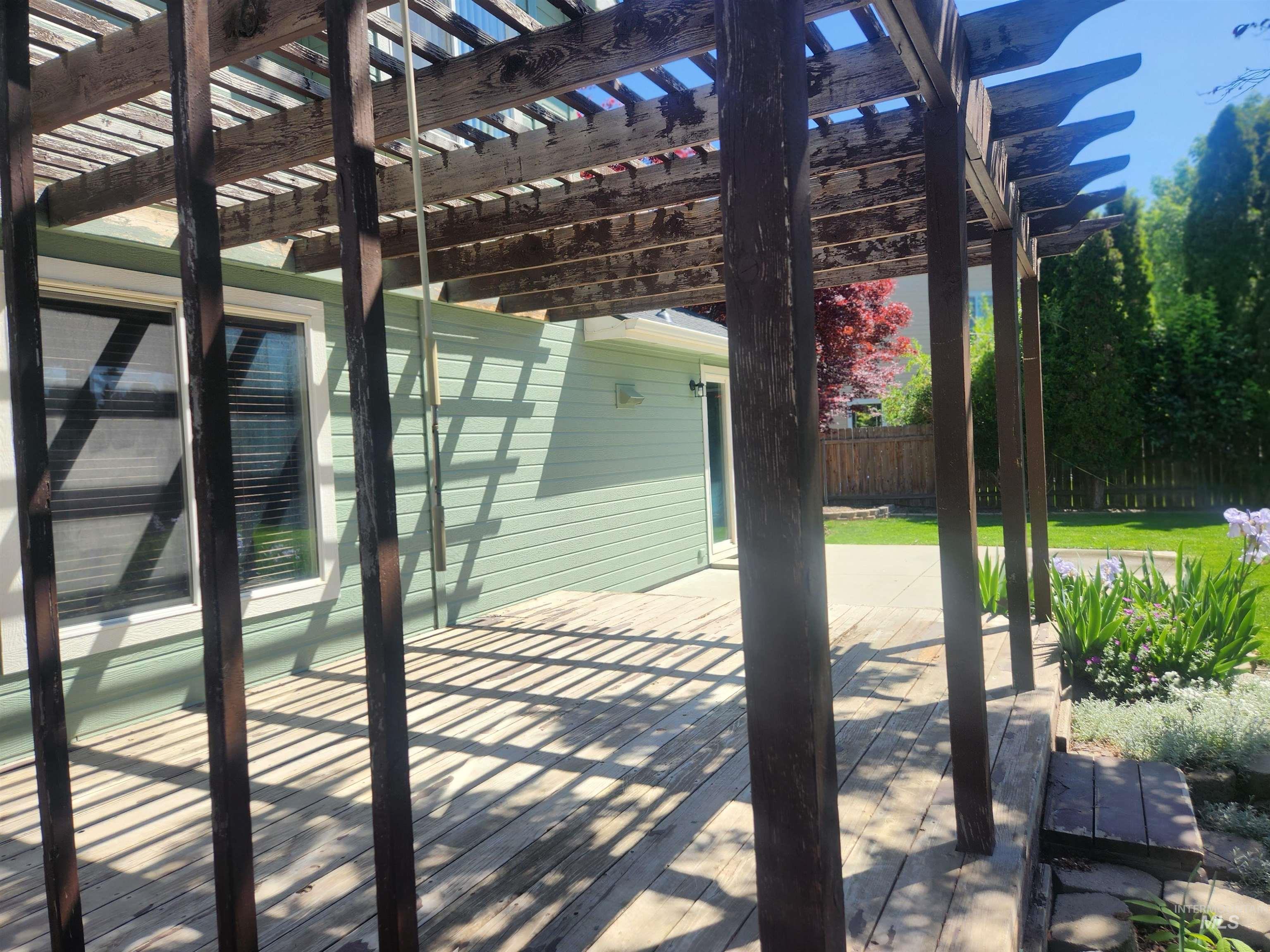 16928 N Chelford Loop