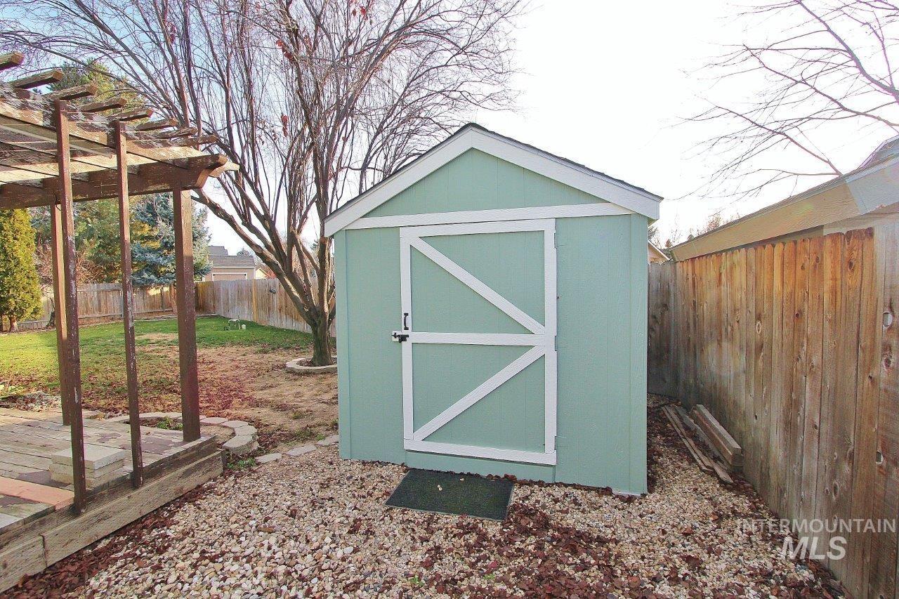 16928 N Chelford Loop