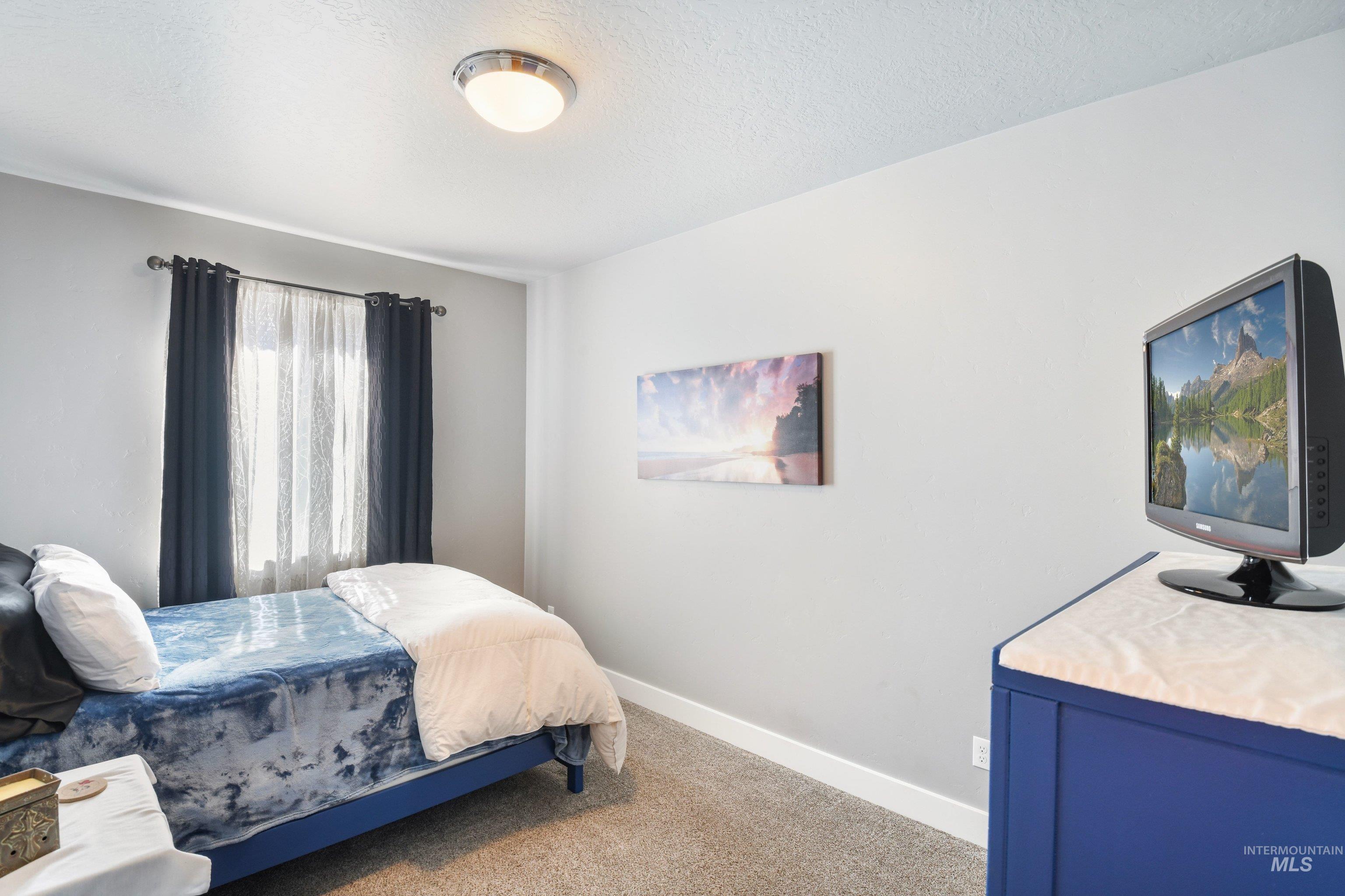 552 W Buroak Drive
