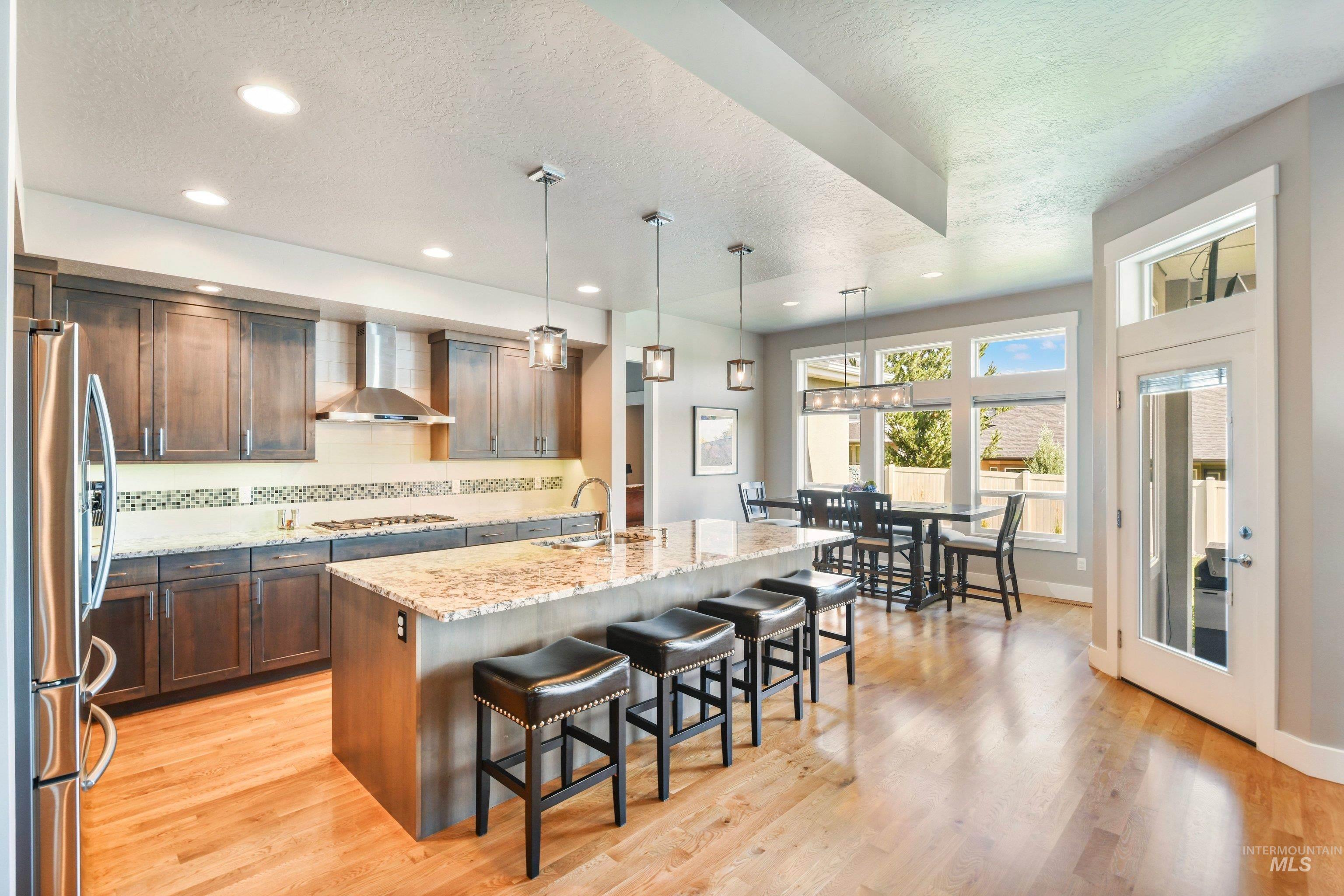 552 W Buroak Drive