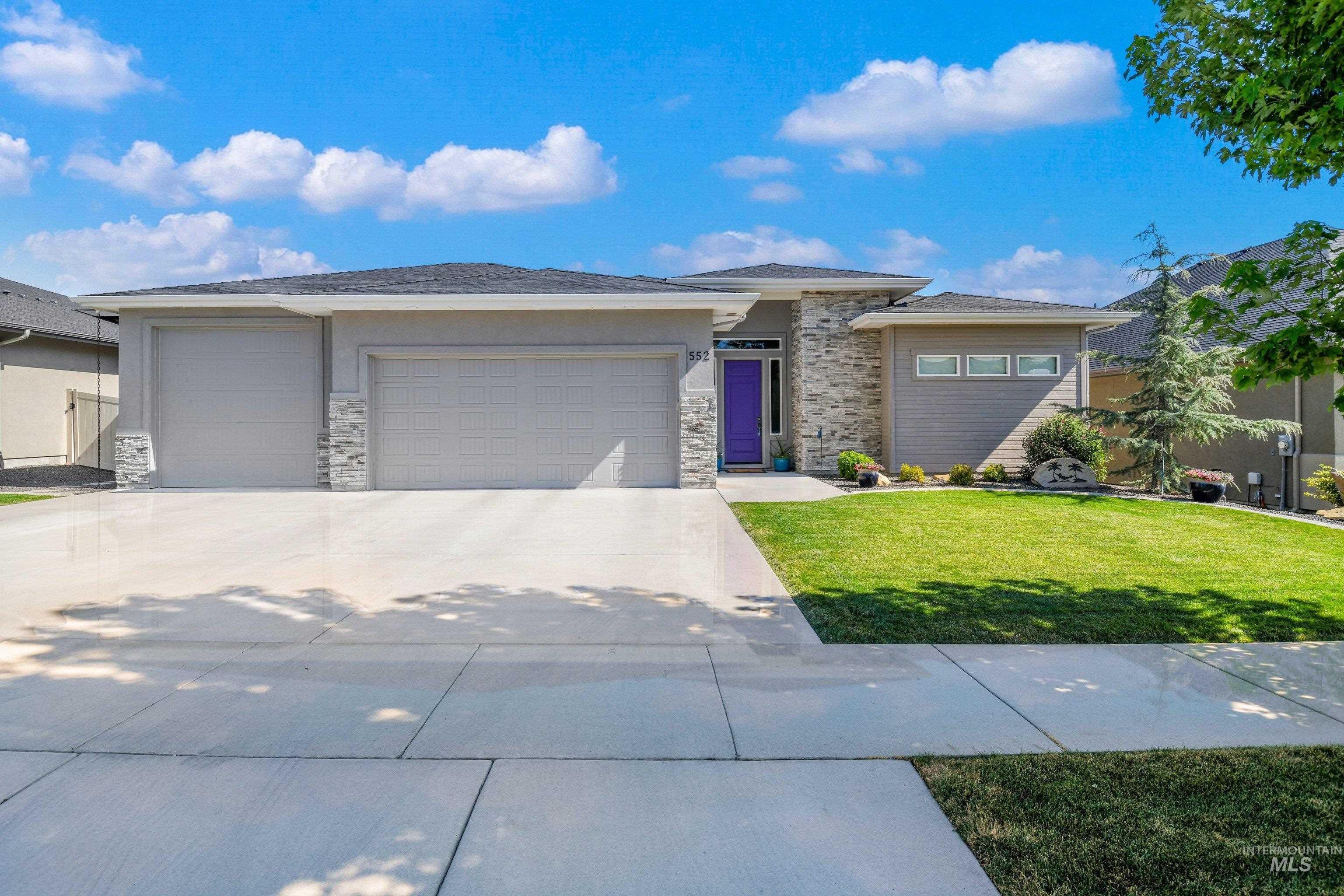 552 W Buroak Drive