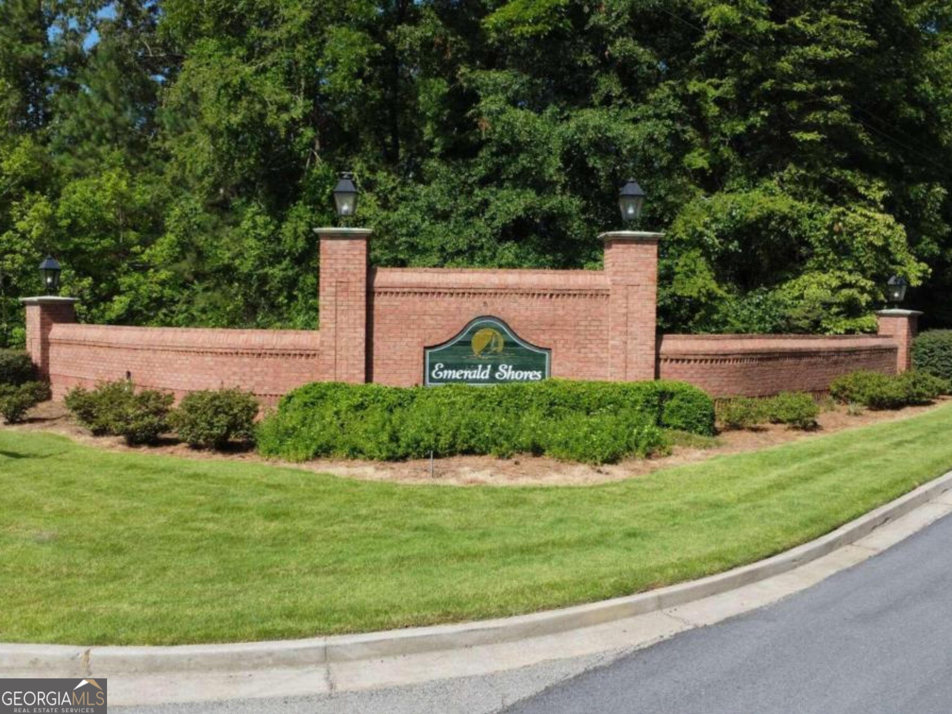 1041 Emerald Shores Drive