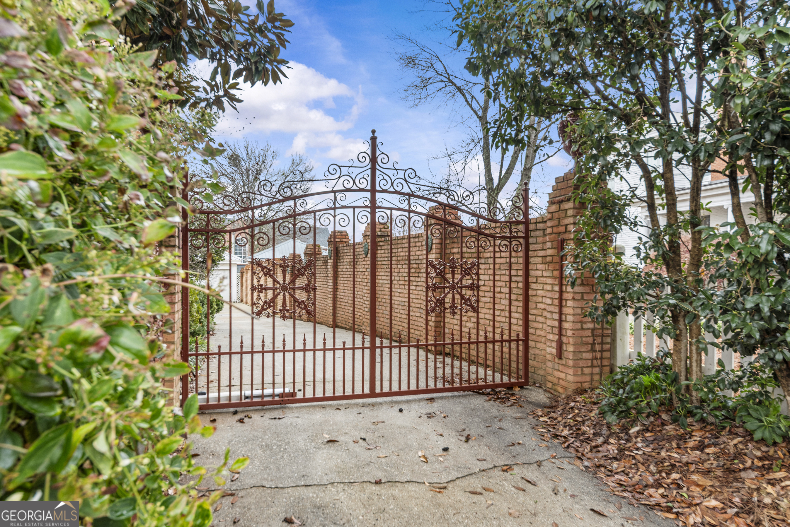 1155 Floyd Street NE