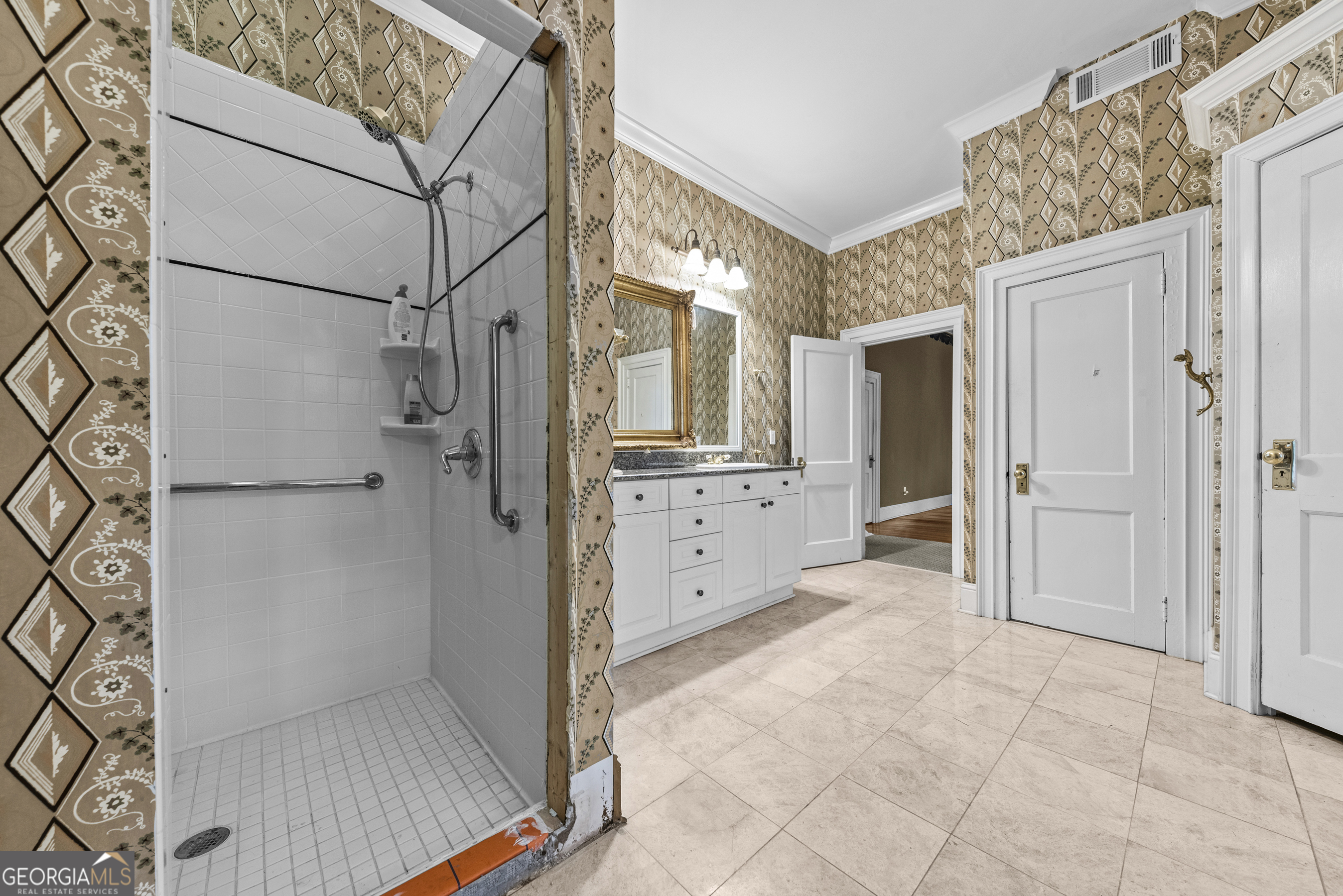 1155 Floyd Street NE