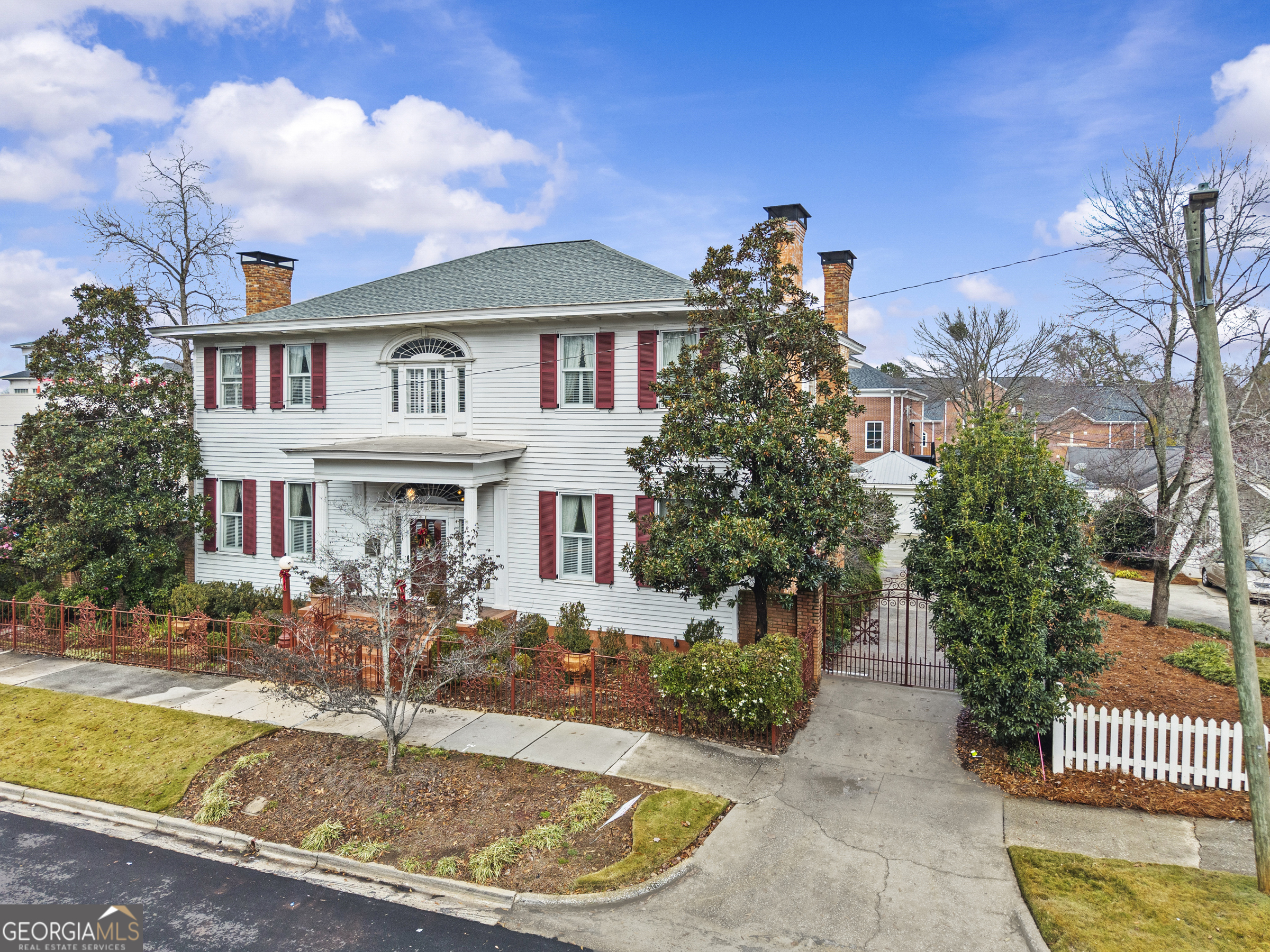 1155 Floyd Street NE