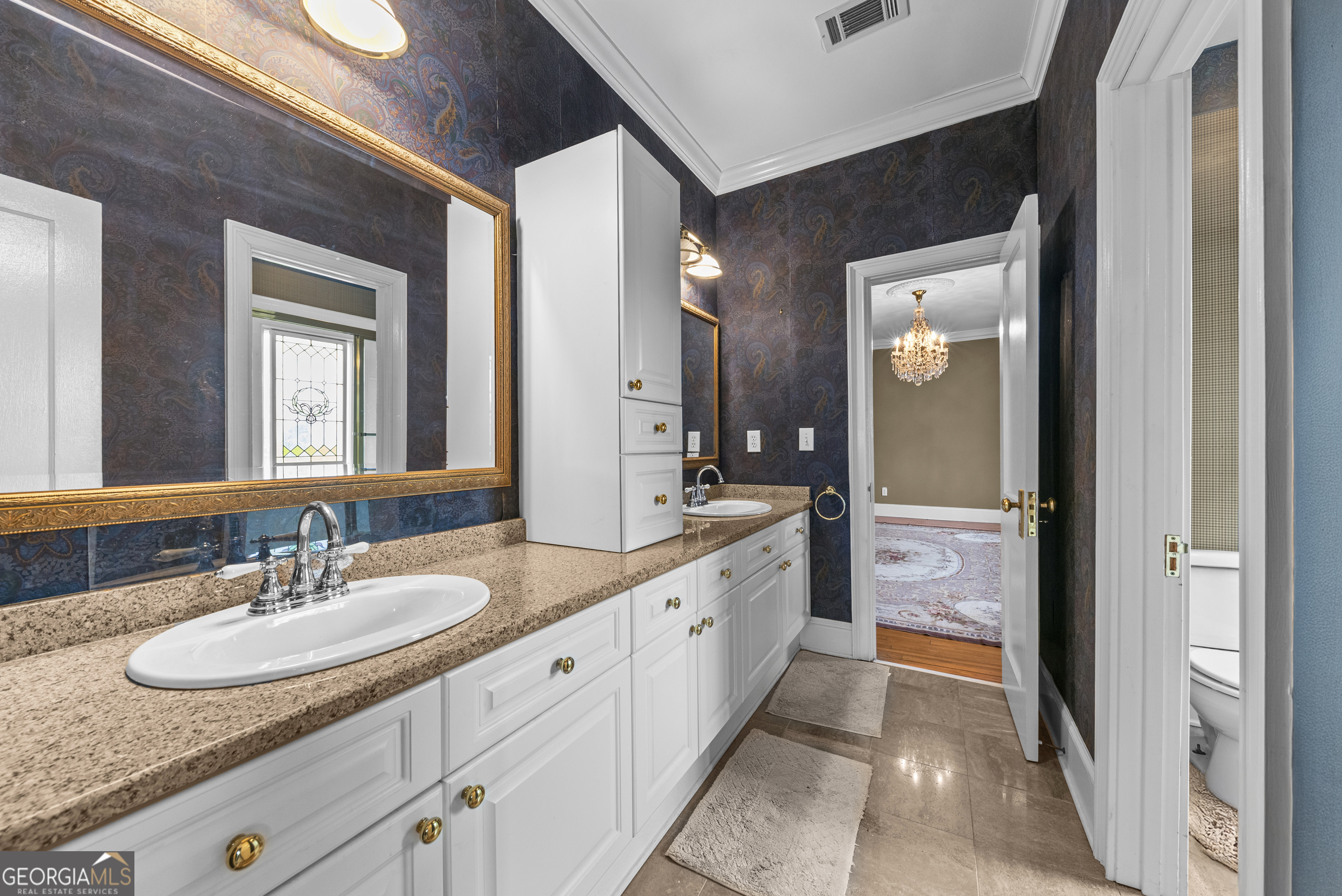 1155 Floyd Street NE