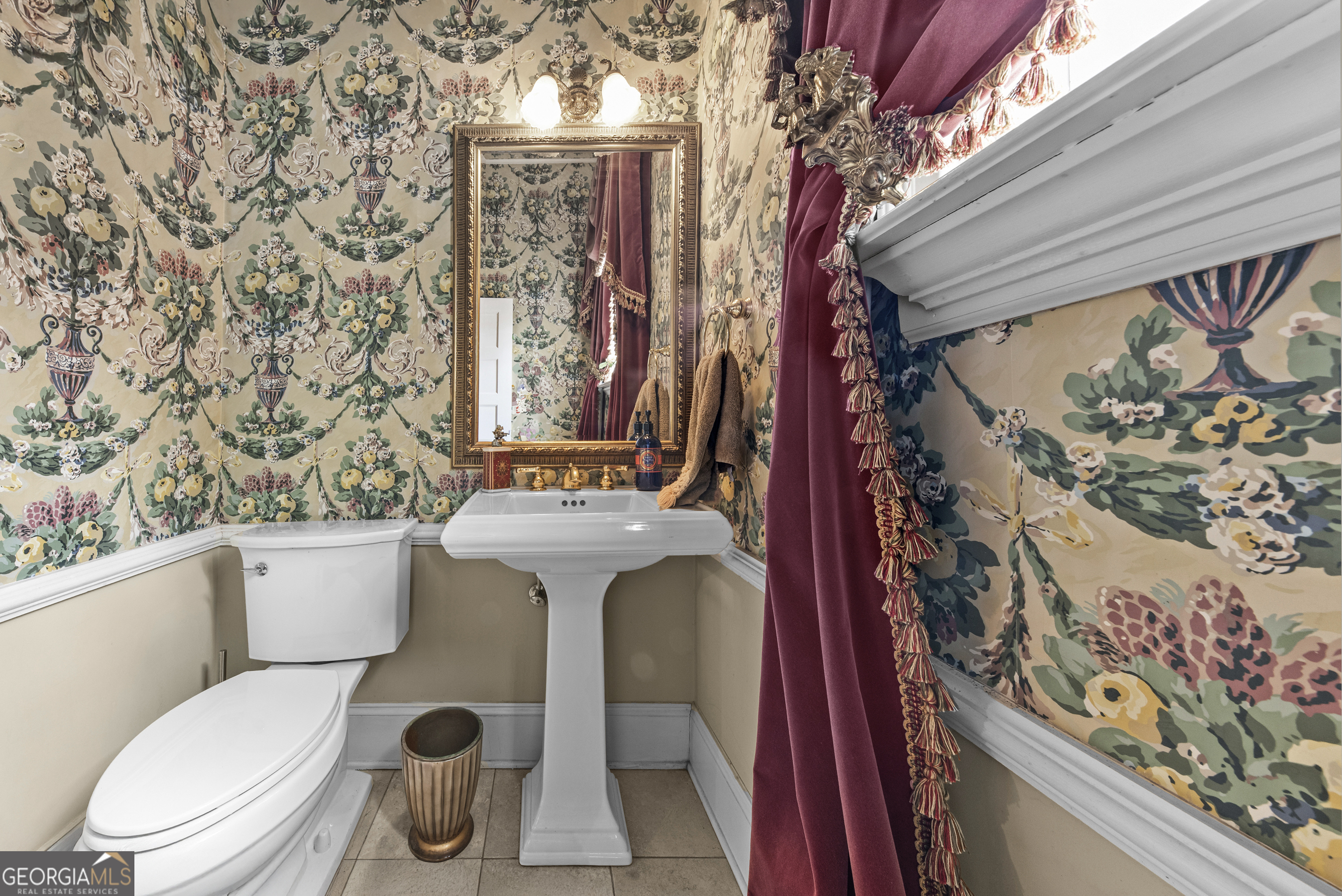 1155 Floyd Street NE