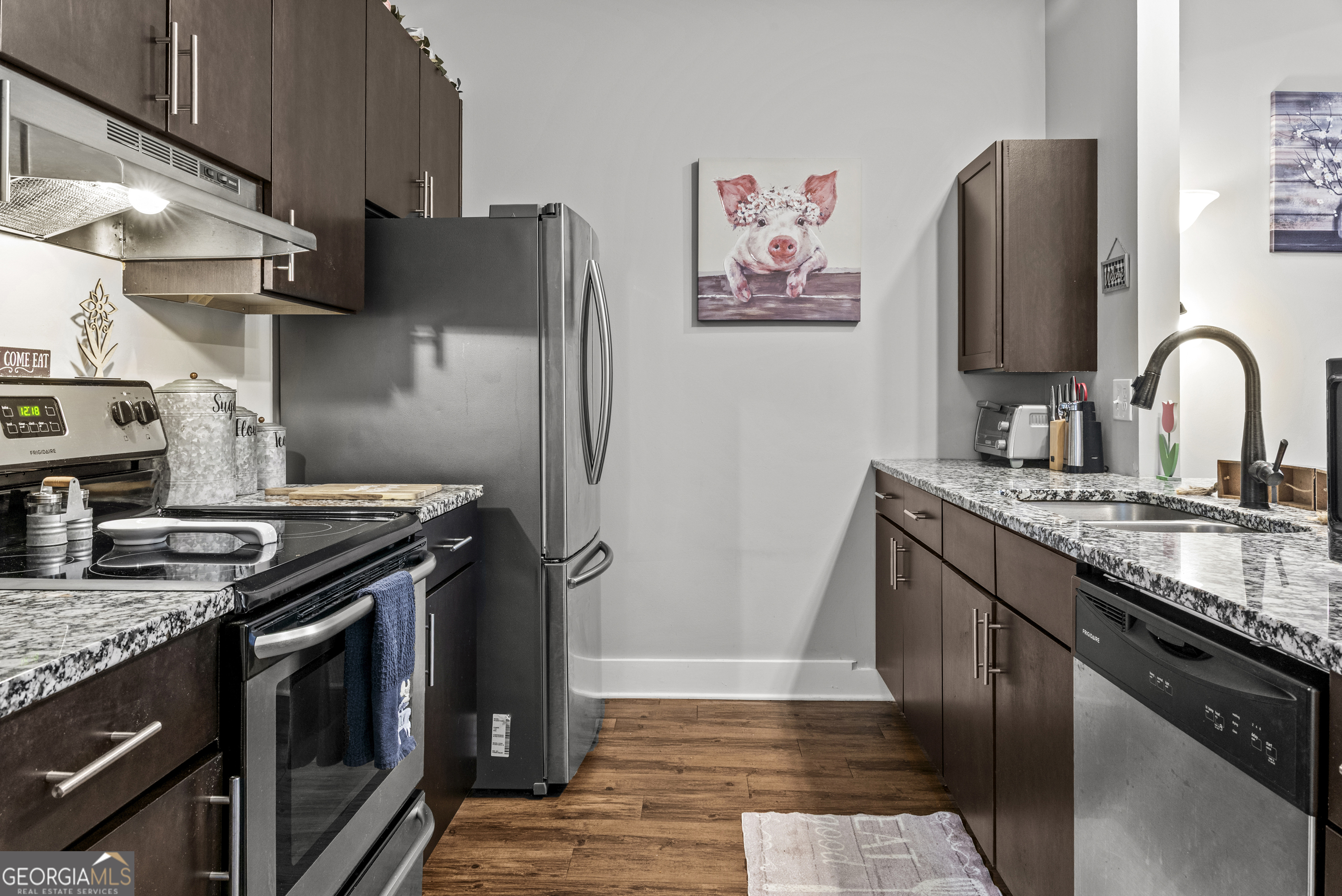 370 Park Street # 8