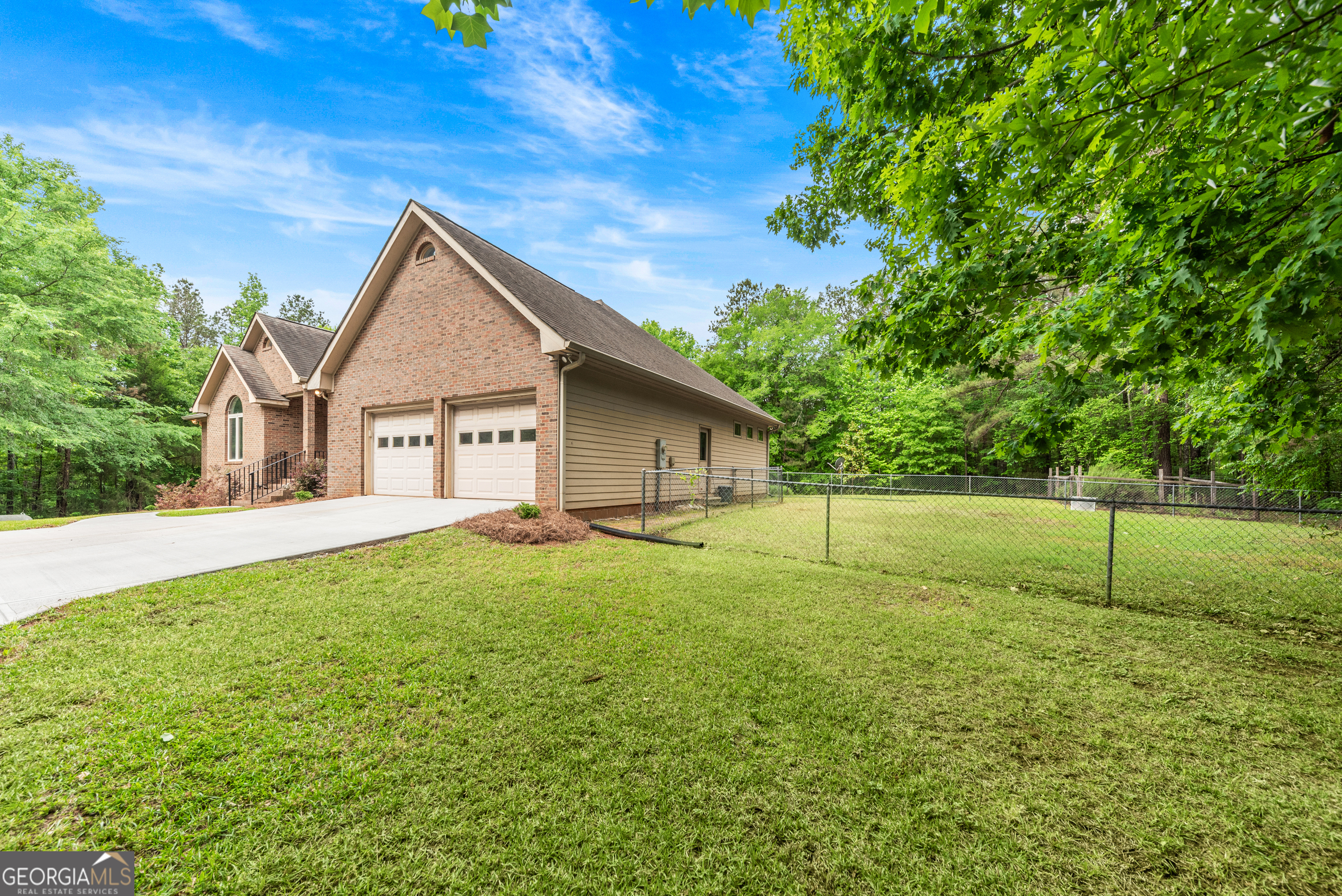 1370 Deerwood Drive