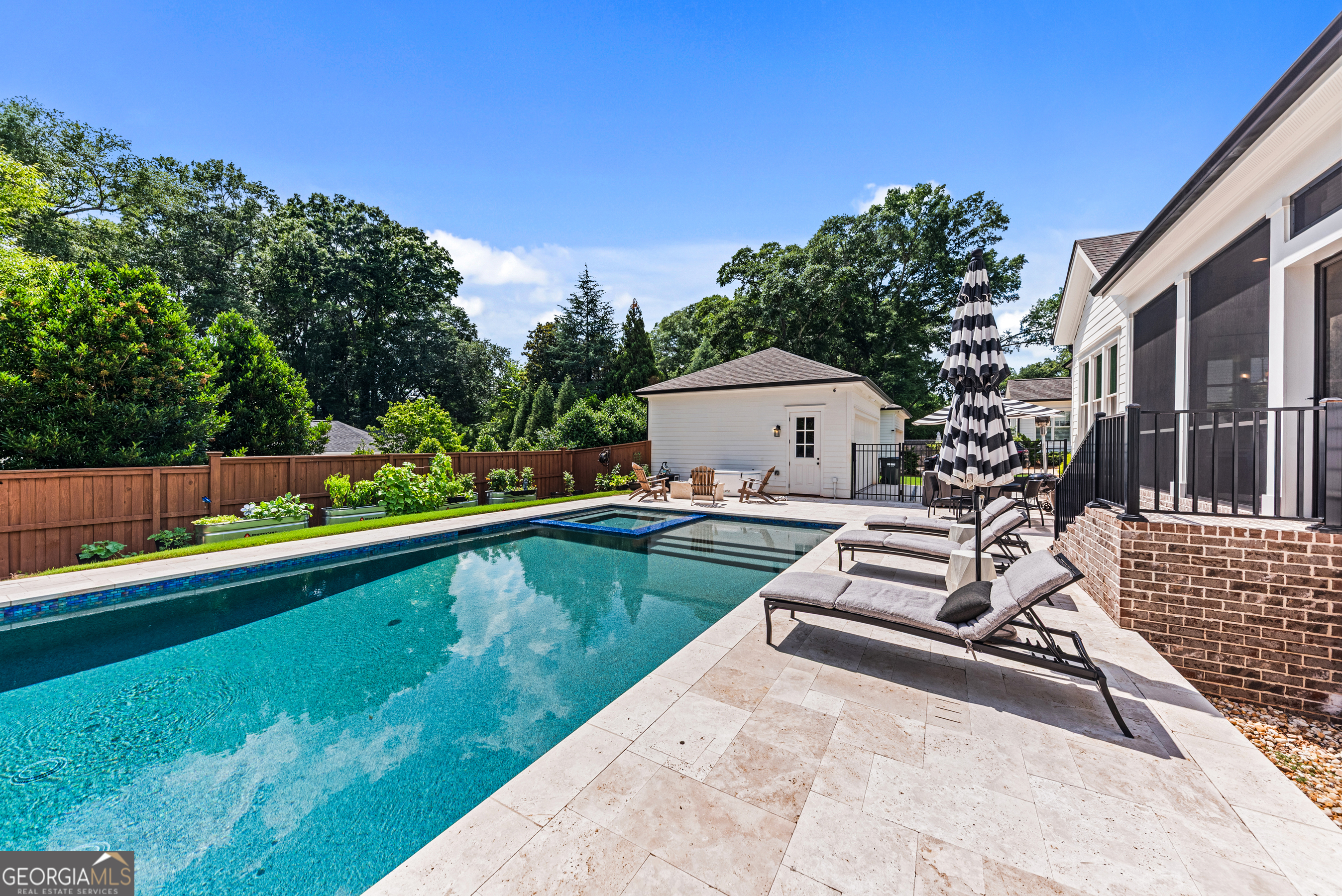 661 Foster Park Lane