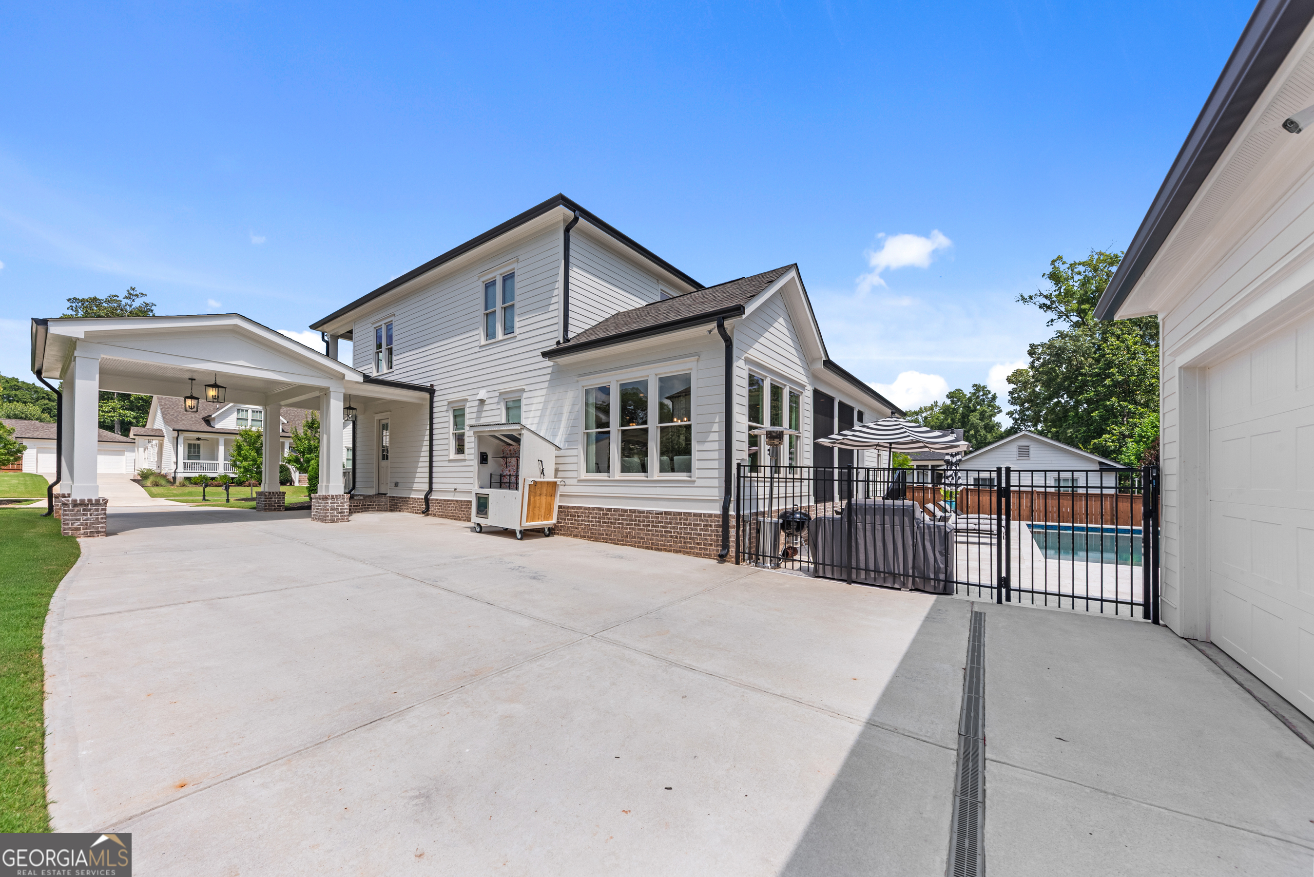 661 Foster Park Lane
