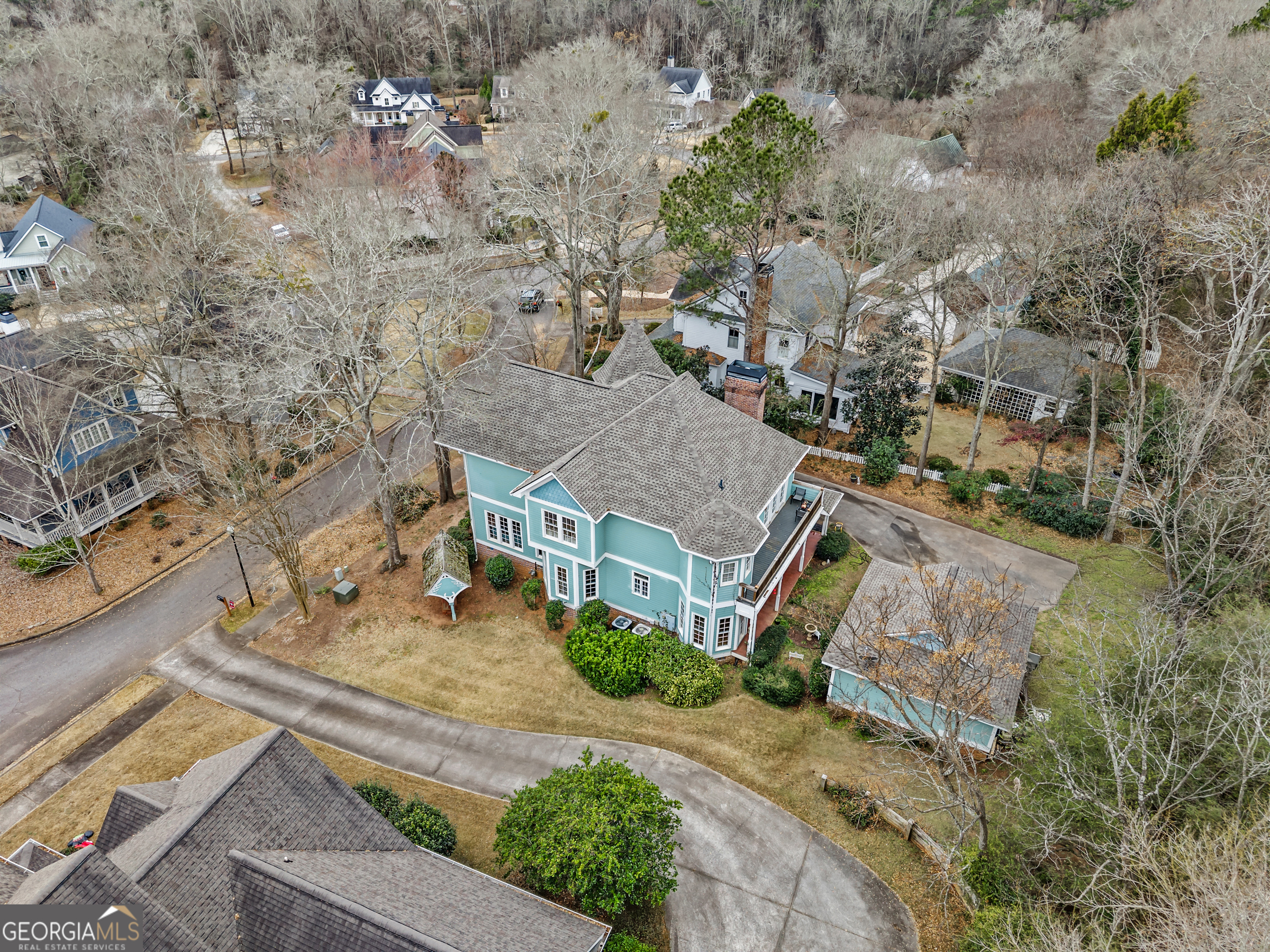 516 Hillside Road