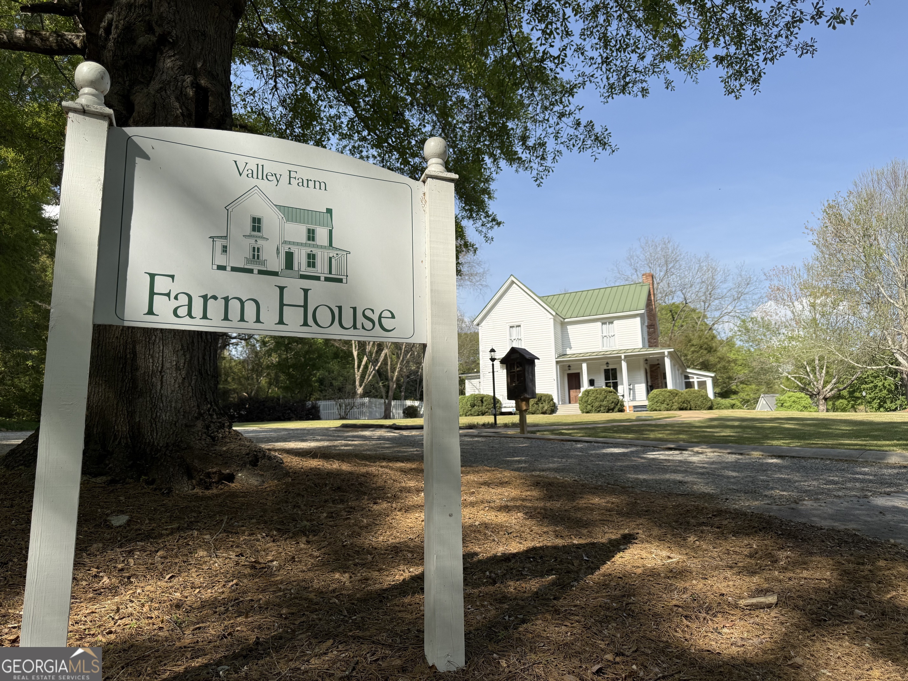 533 Village Road