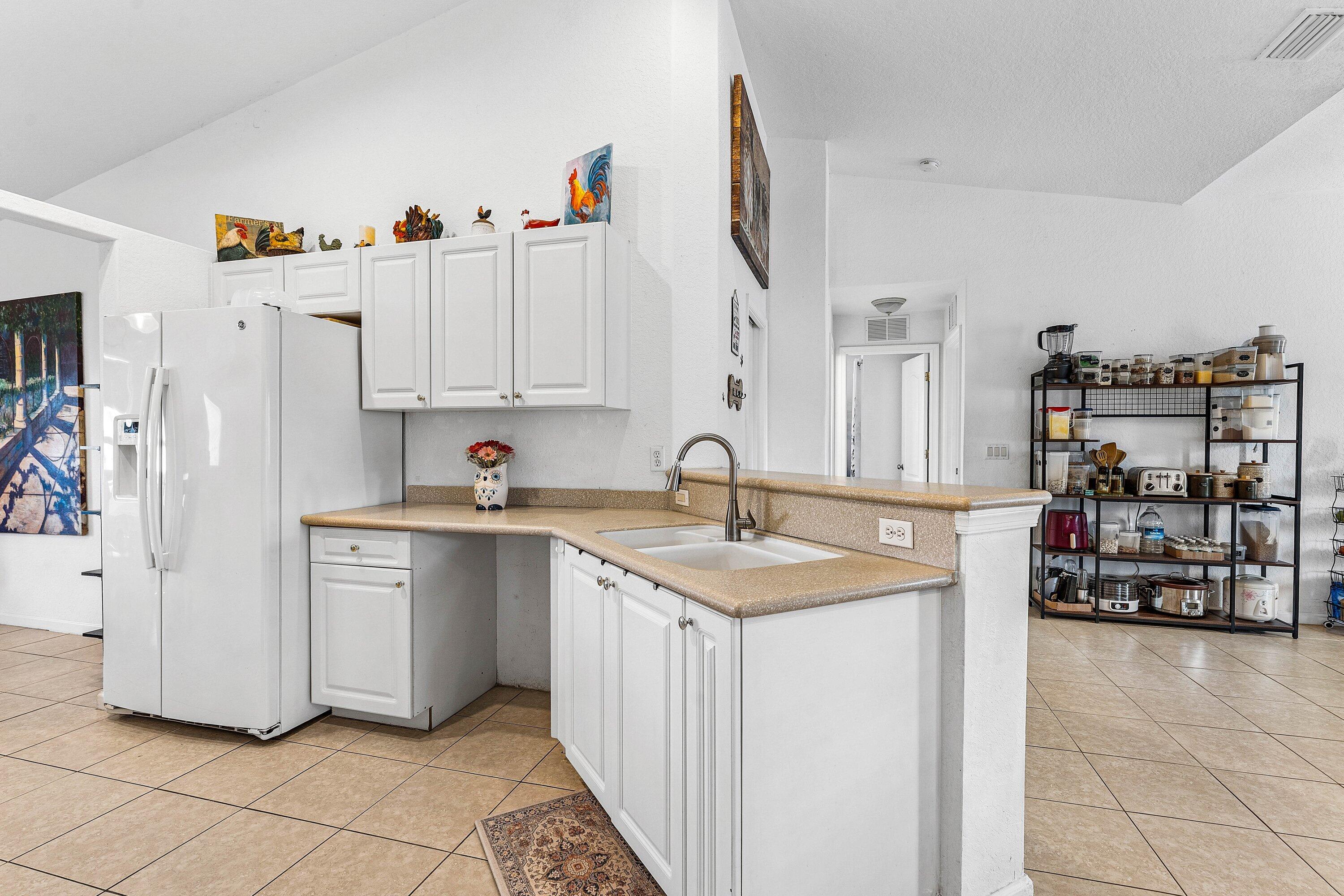 532 SE Ron Rico Ter, Port St. Lucie