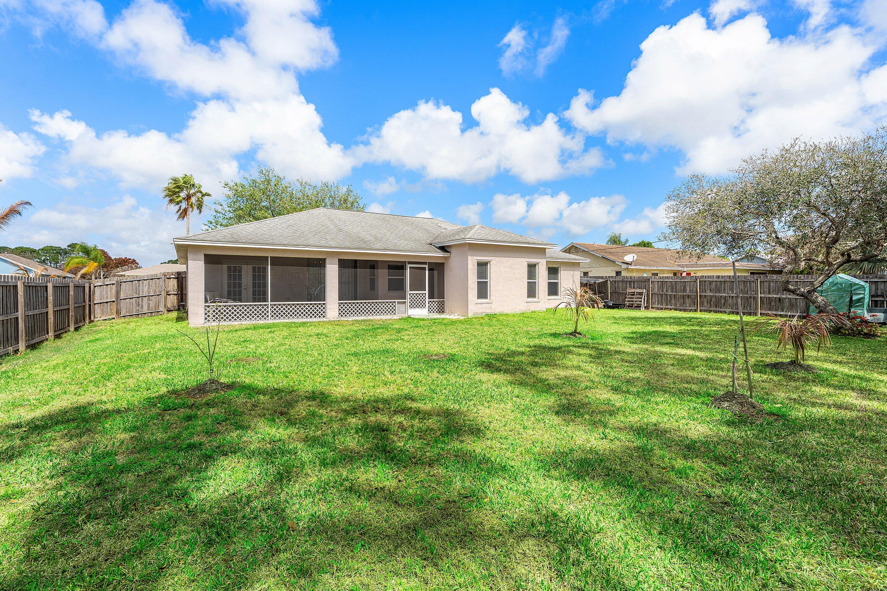 532 SE Ron Rico Ter, Port St. Lucie