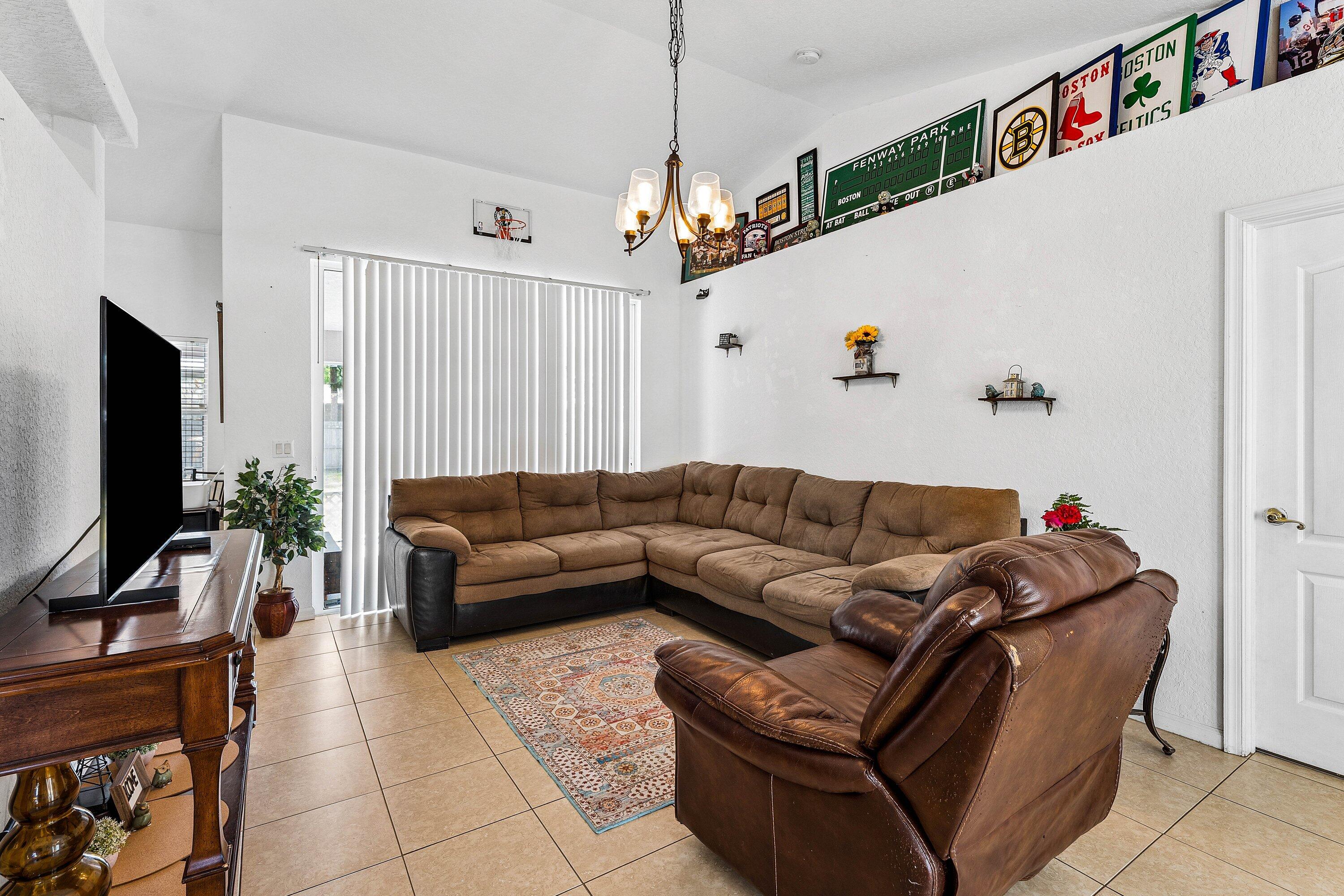 532 SE Ron Rico Ter, Port St. Lucie