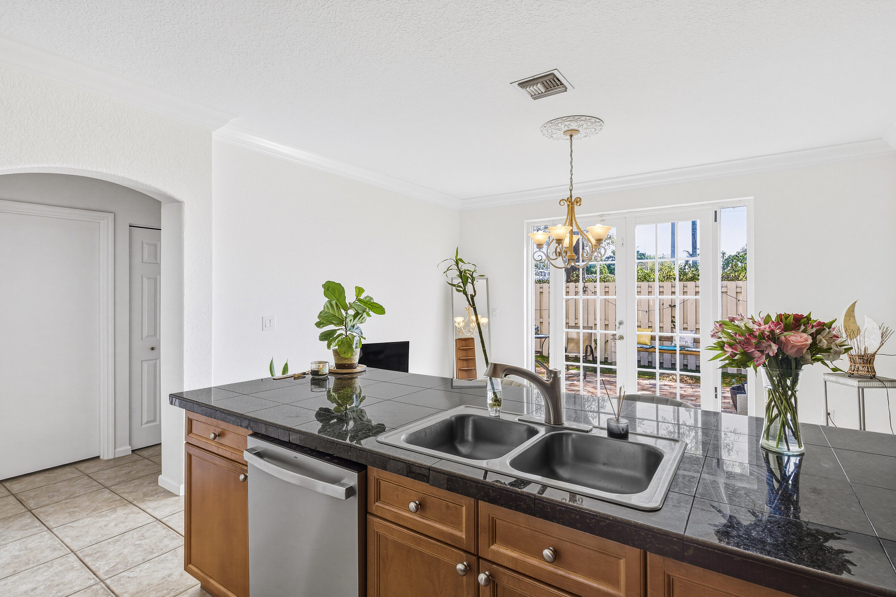 4172 Lake Tahoe Circle