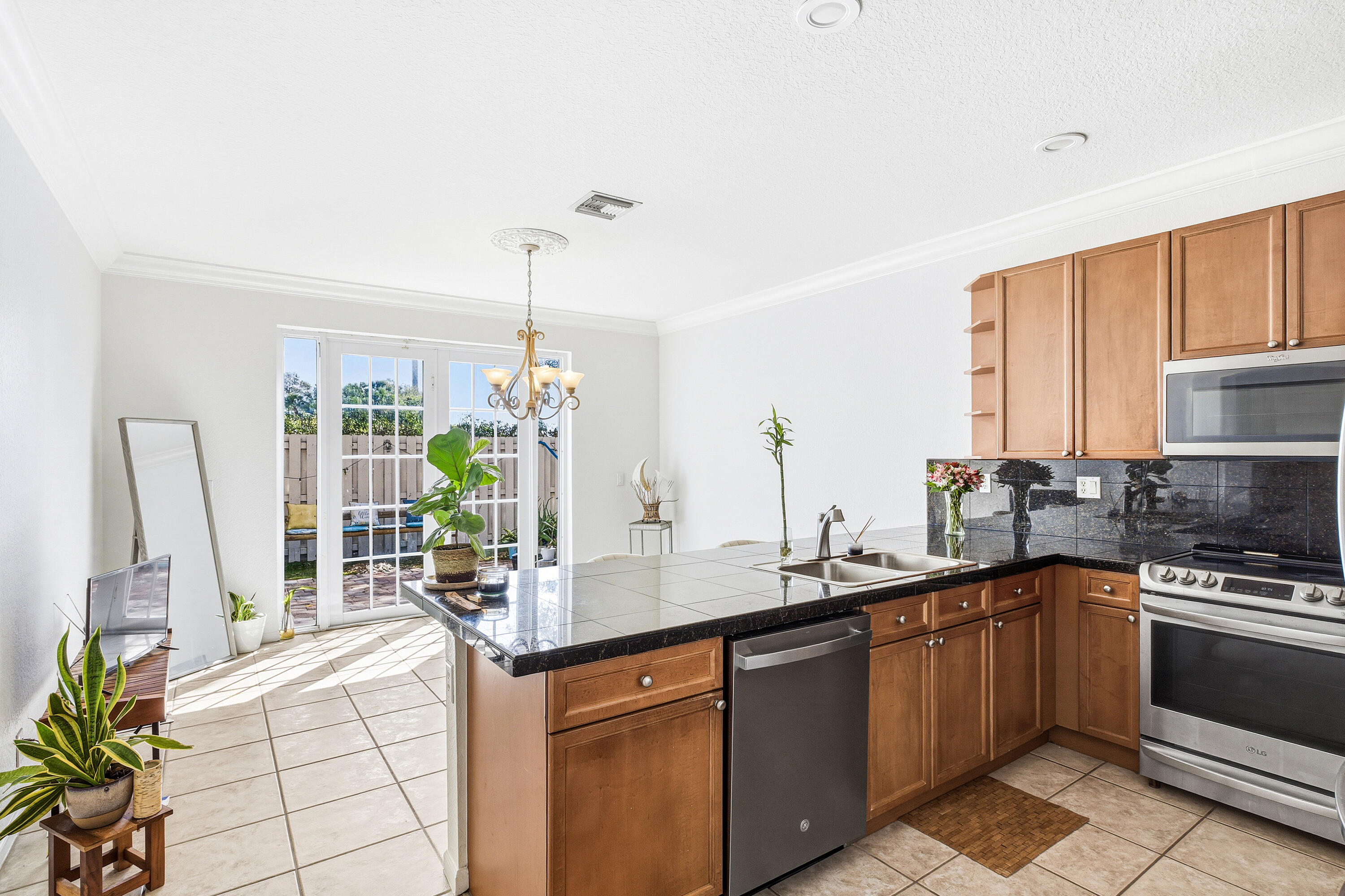 4172 Lake Tahoe Circle