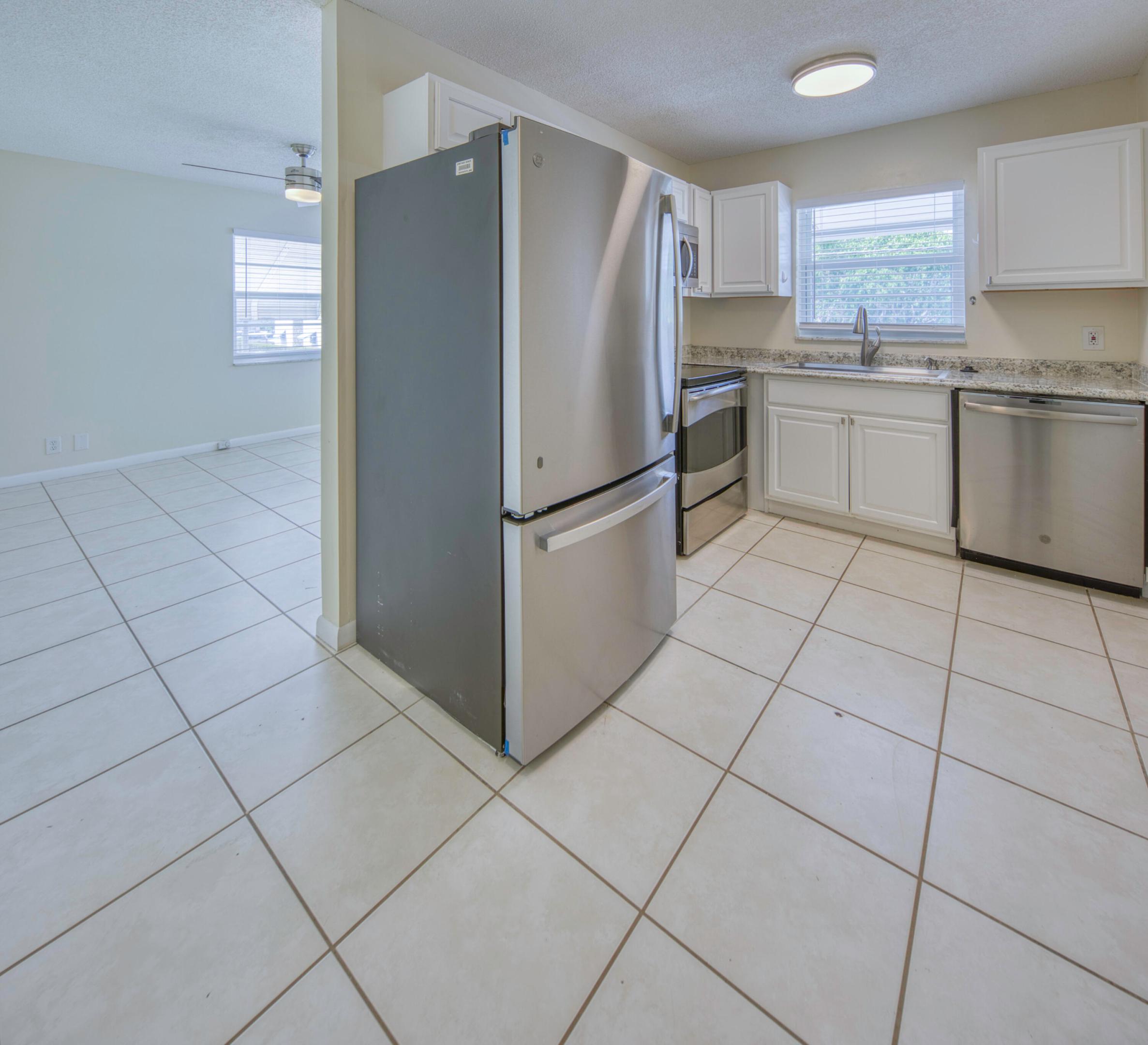 330 N J Street 5