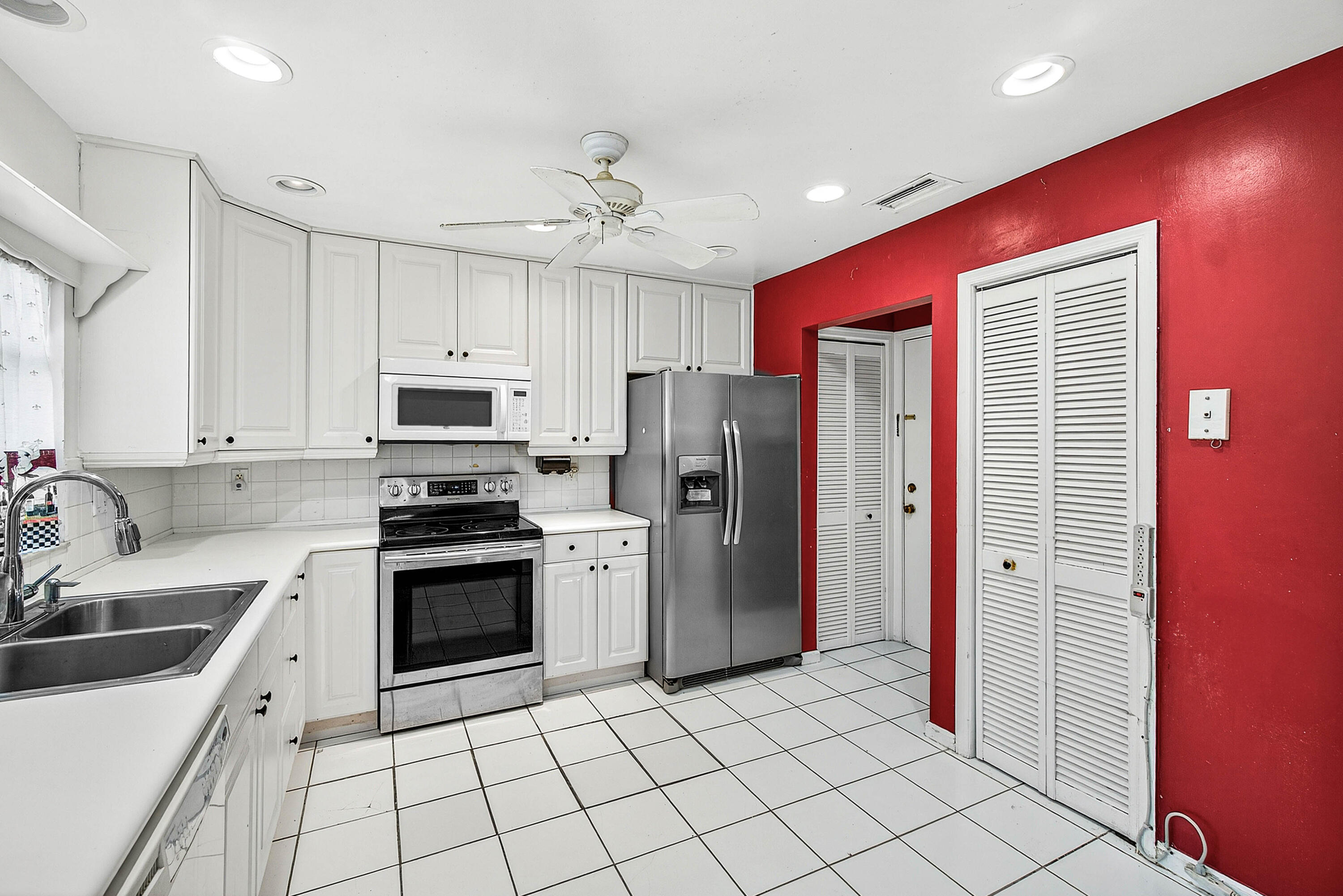 4717 Robinwood Terrace A