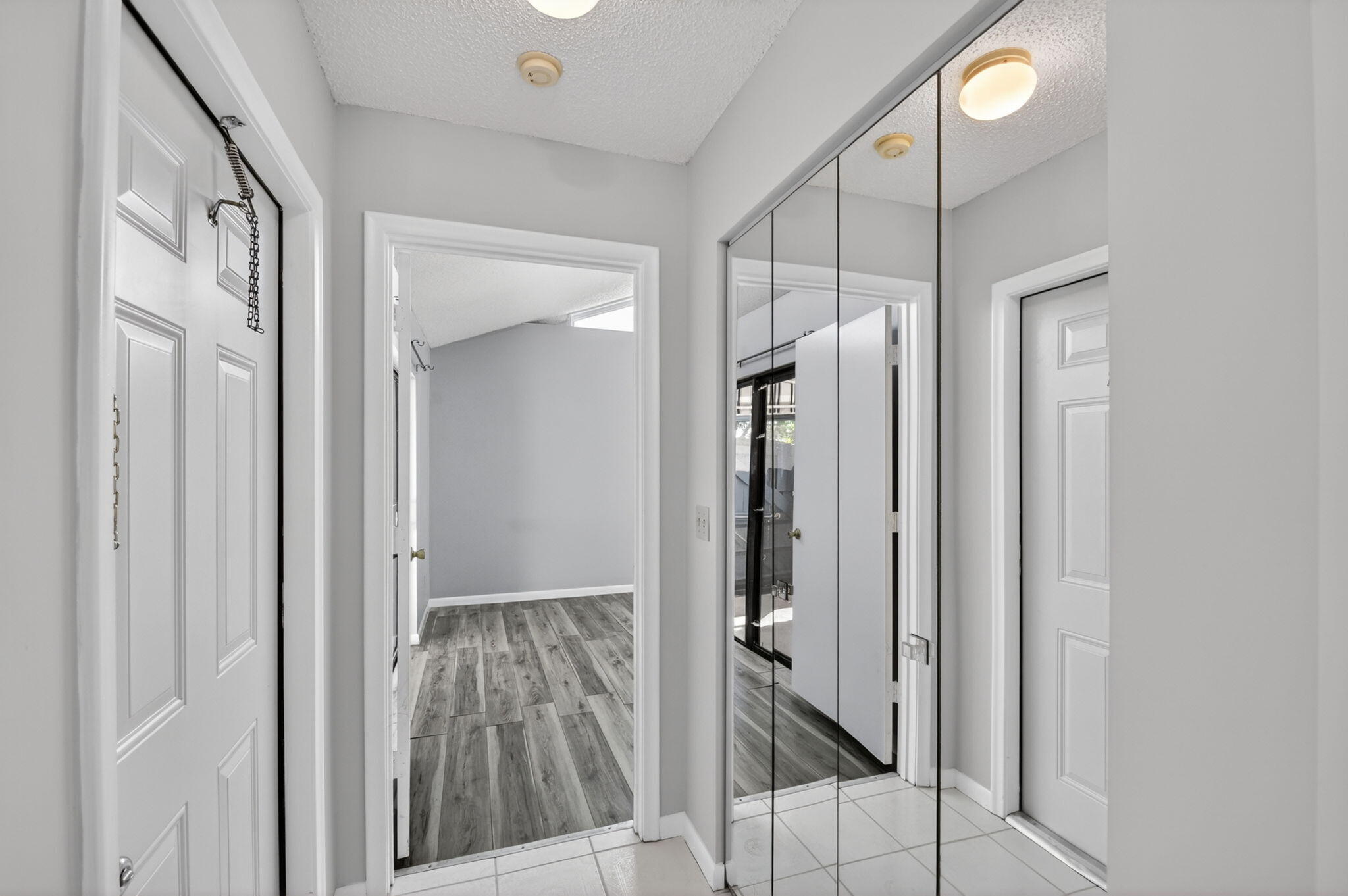 1604 Timberlane Circle