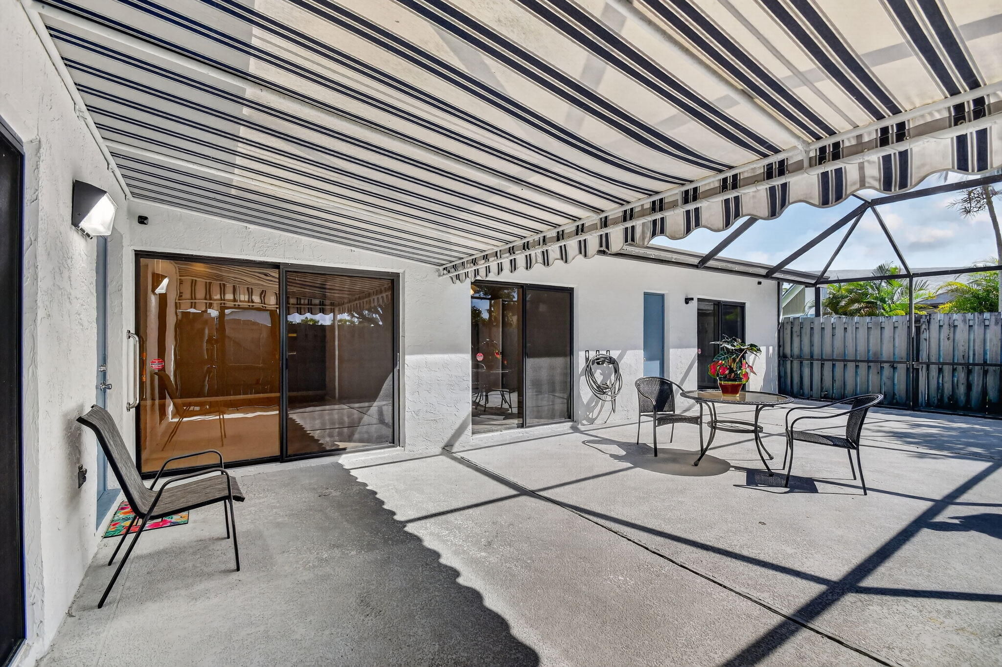 1604 Timberlane Circle