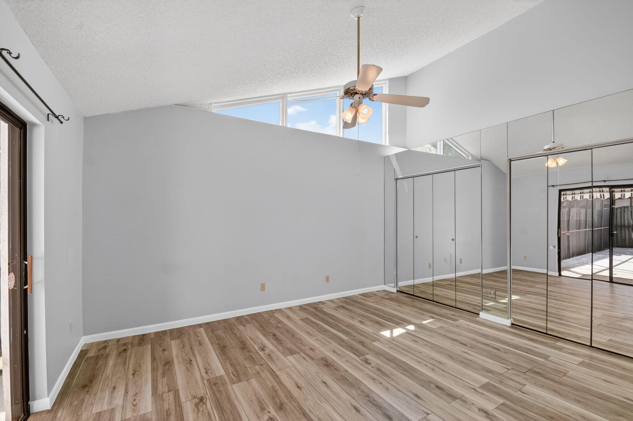 1604 Timberlane Circle