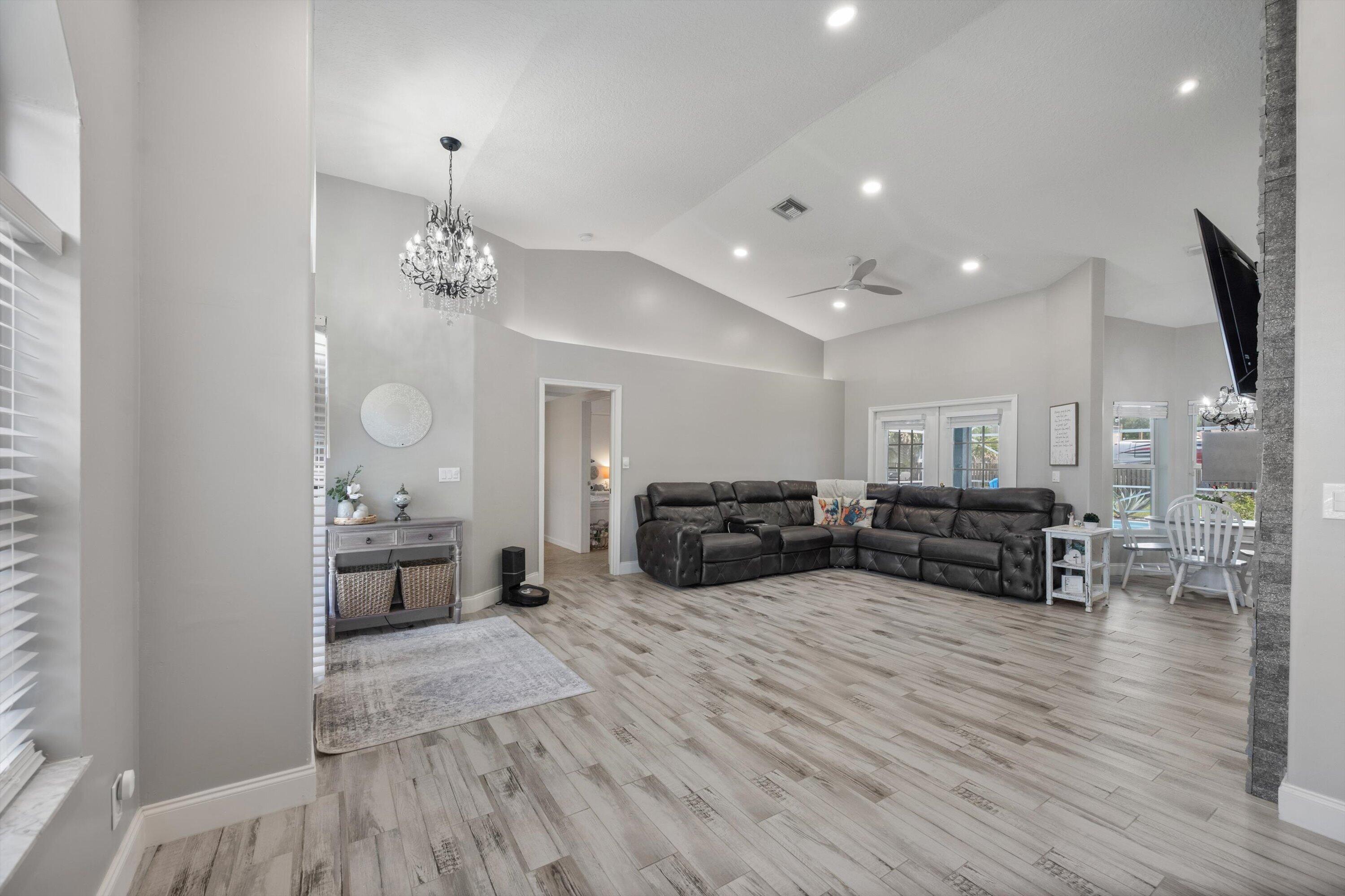 14862 85th Road N